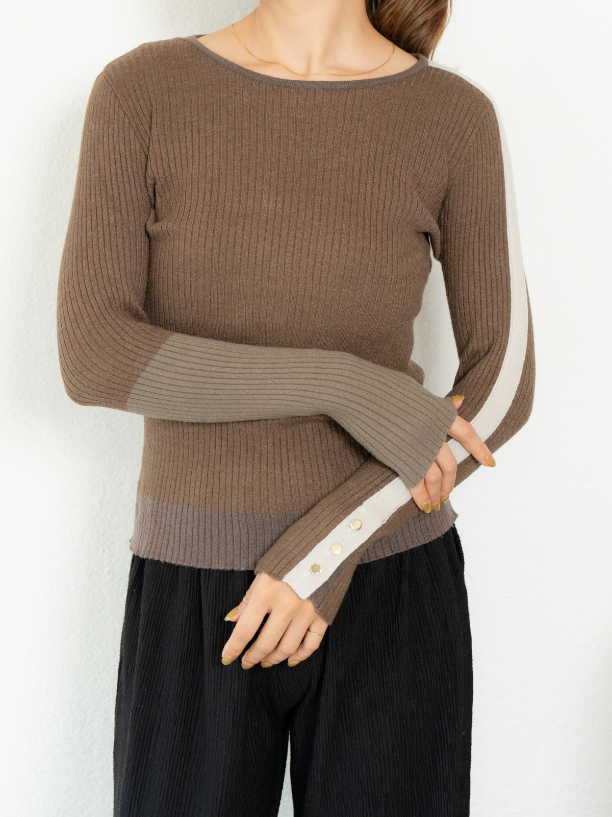 EN LINE ASYMMETRY RIB KNIT【10/9〜 再販】