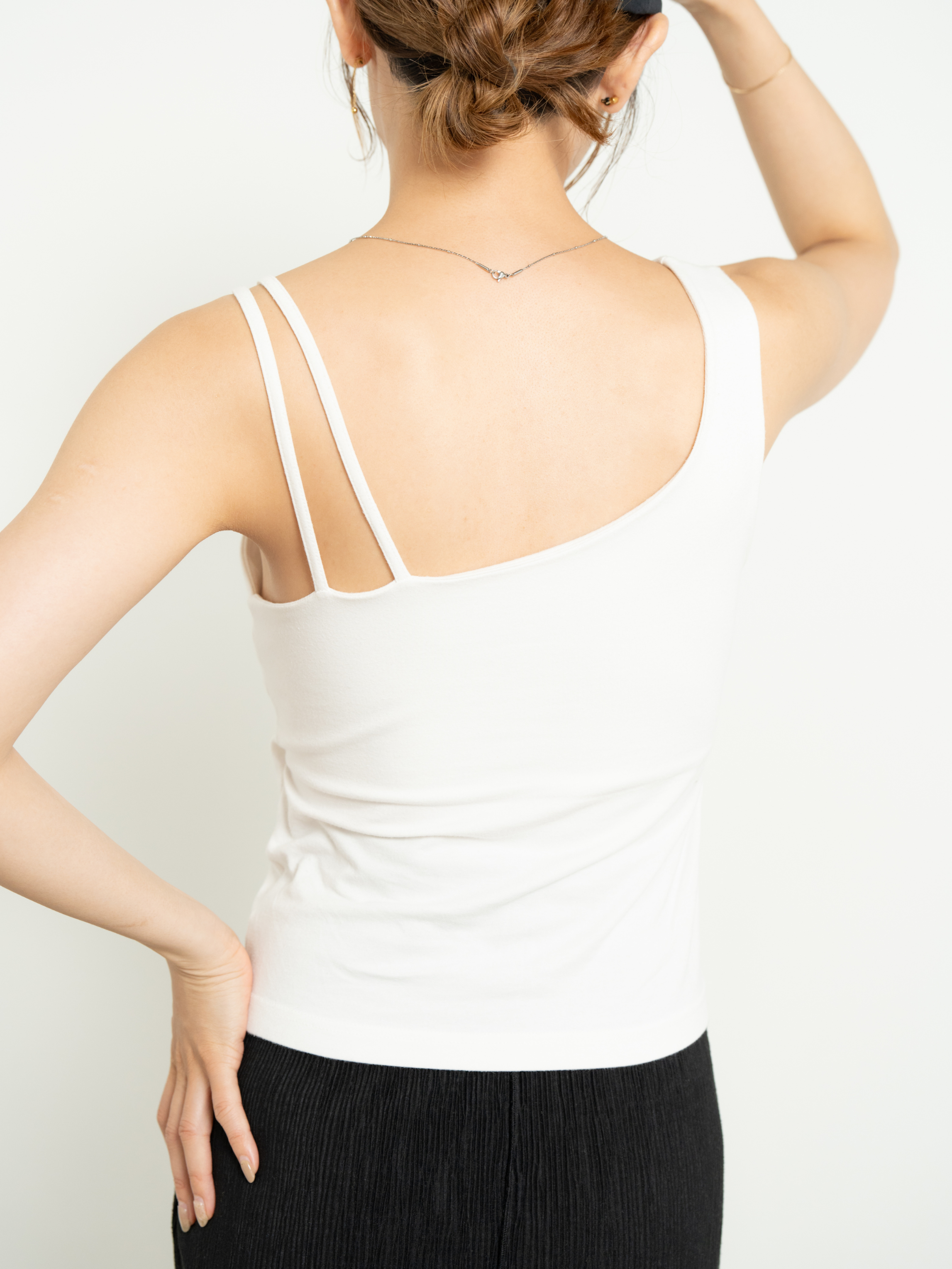 SOFT FIT ASYMMETRY BRA TOP