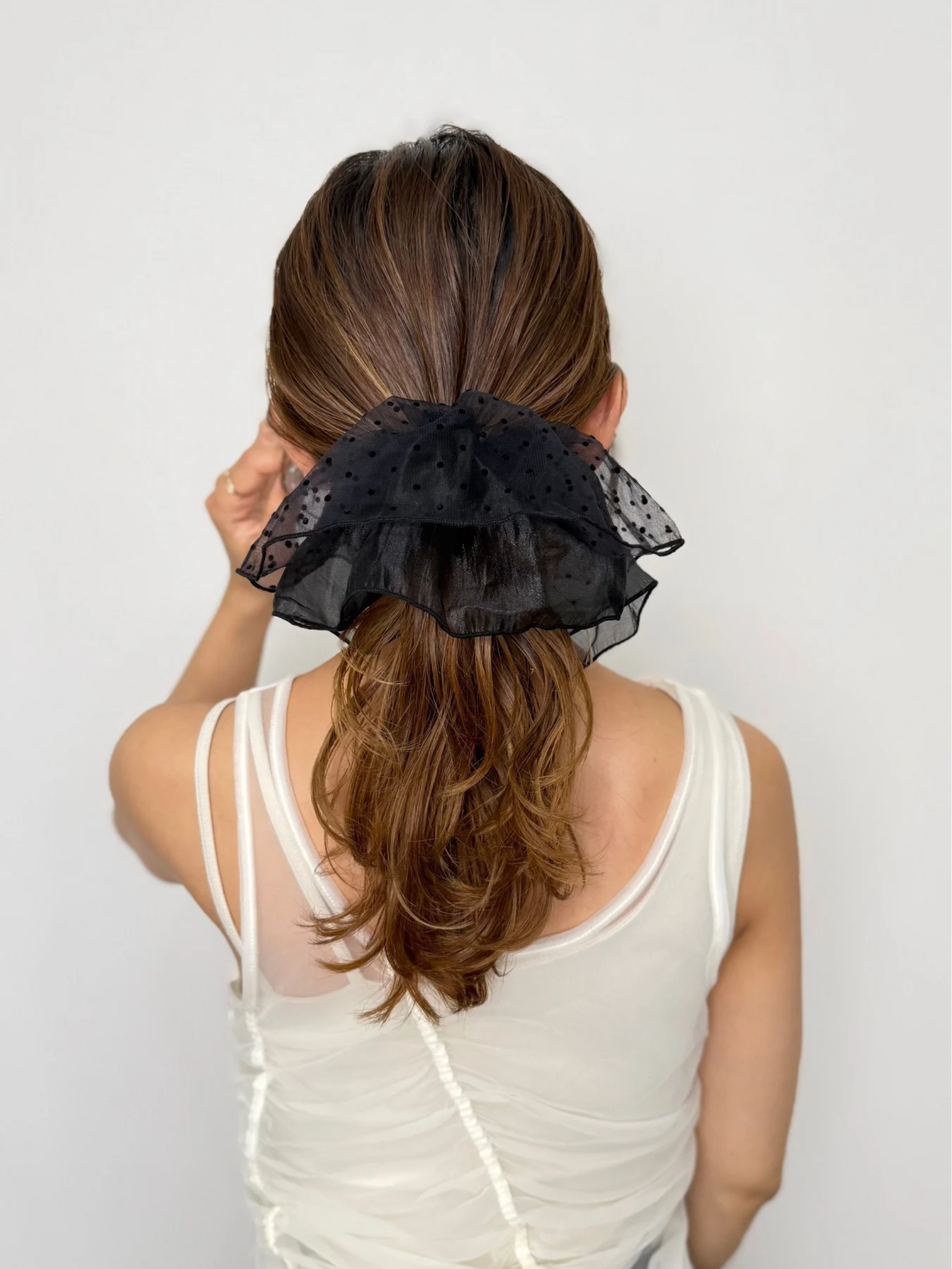 SHEER DOT SCRUNCHIE