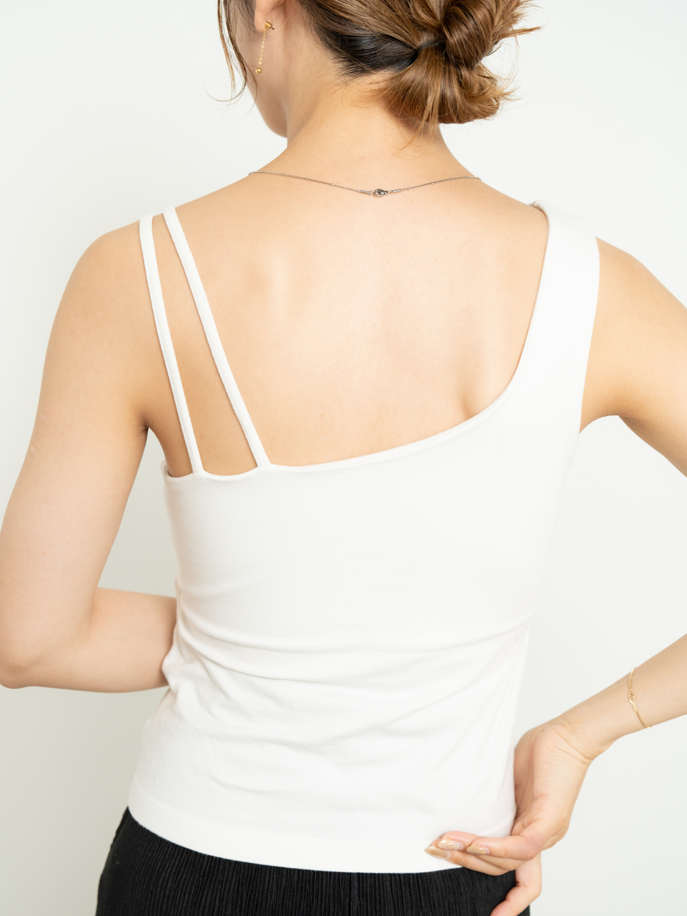 SOFT FIT ASYMMETRY BRA TOP