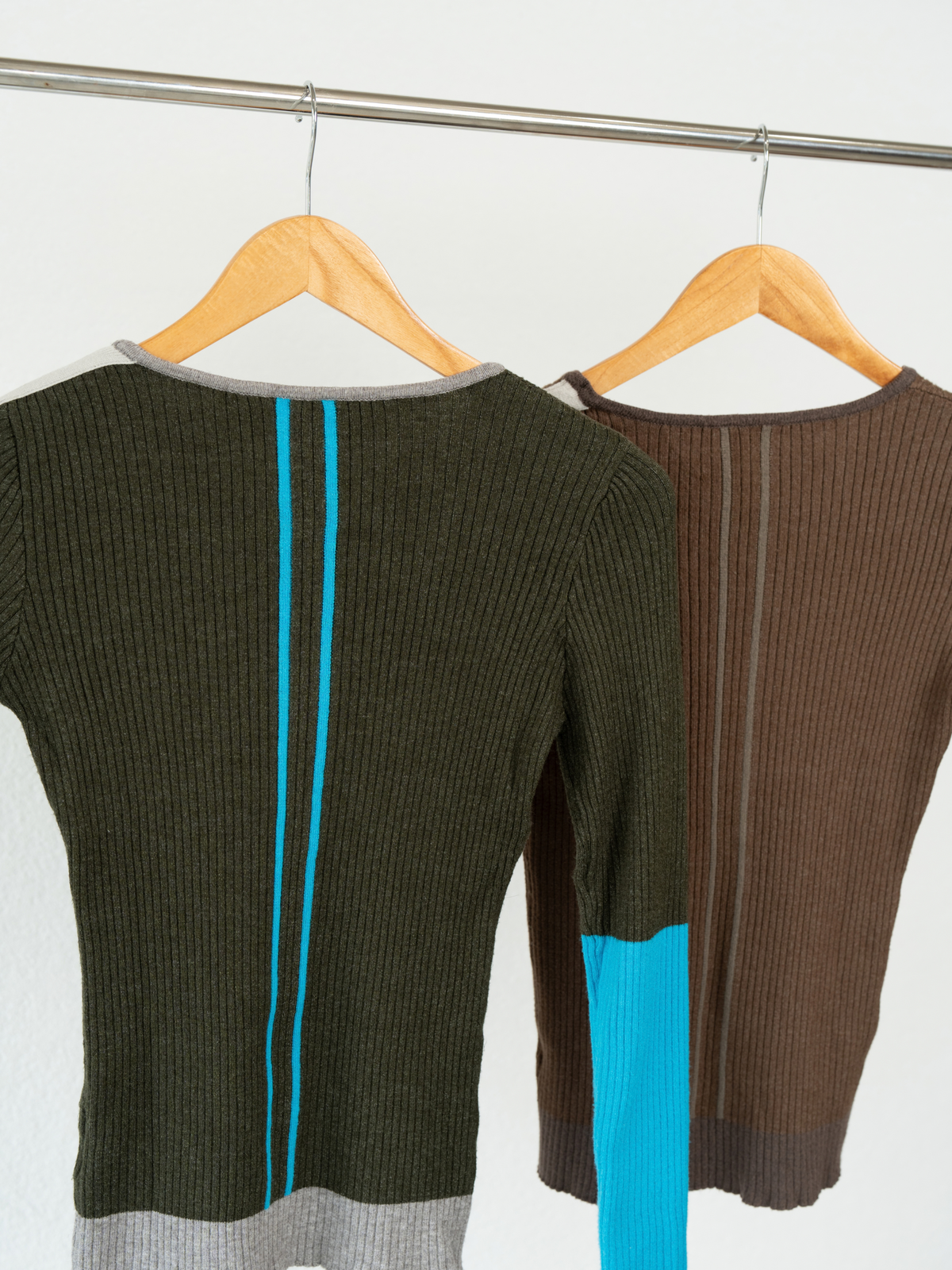 EN LINE ASYMMETRY RIB KNIT【10/9〜 再販】