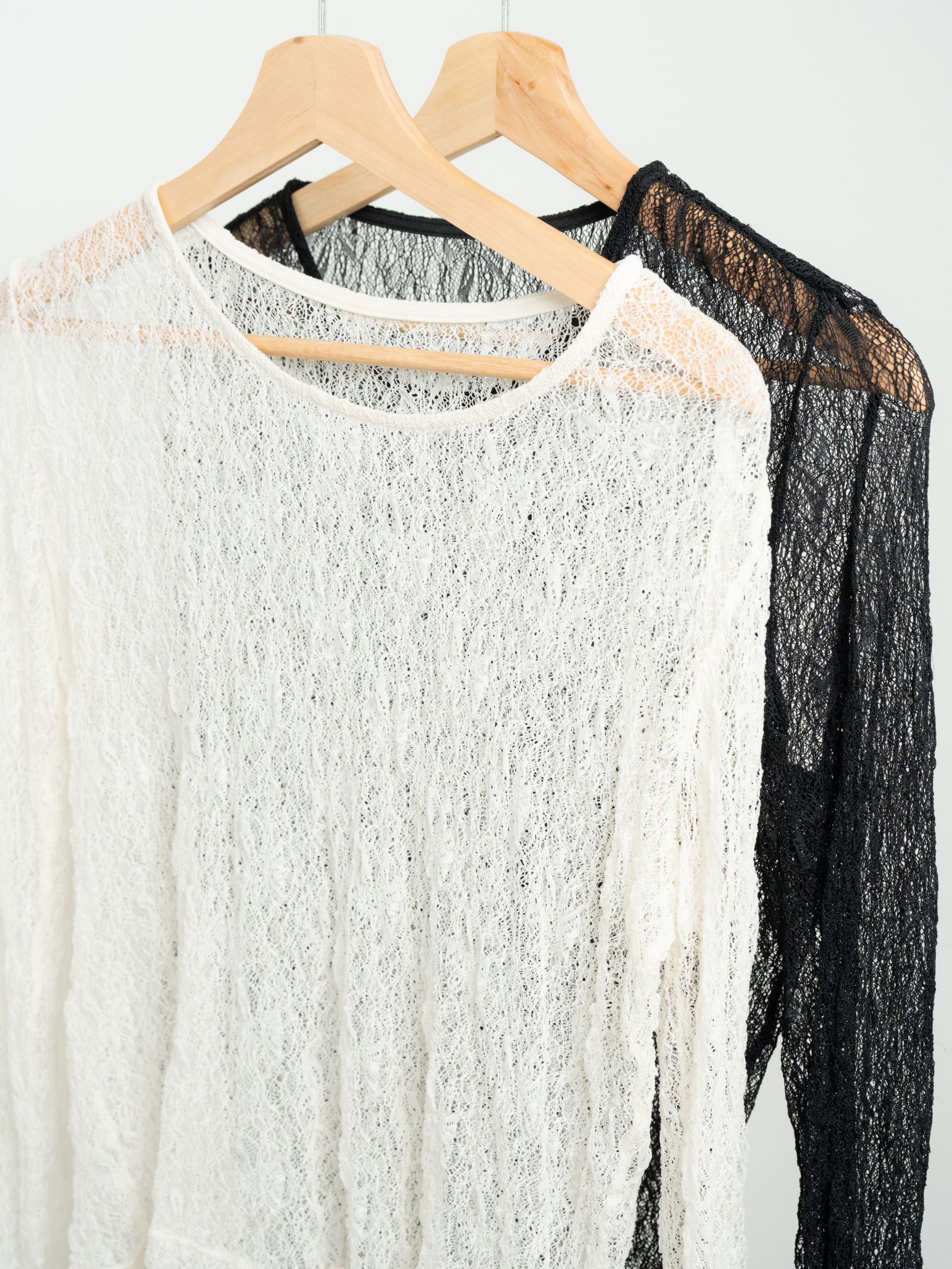 STRETCH LACE FIT TOP