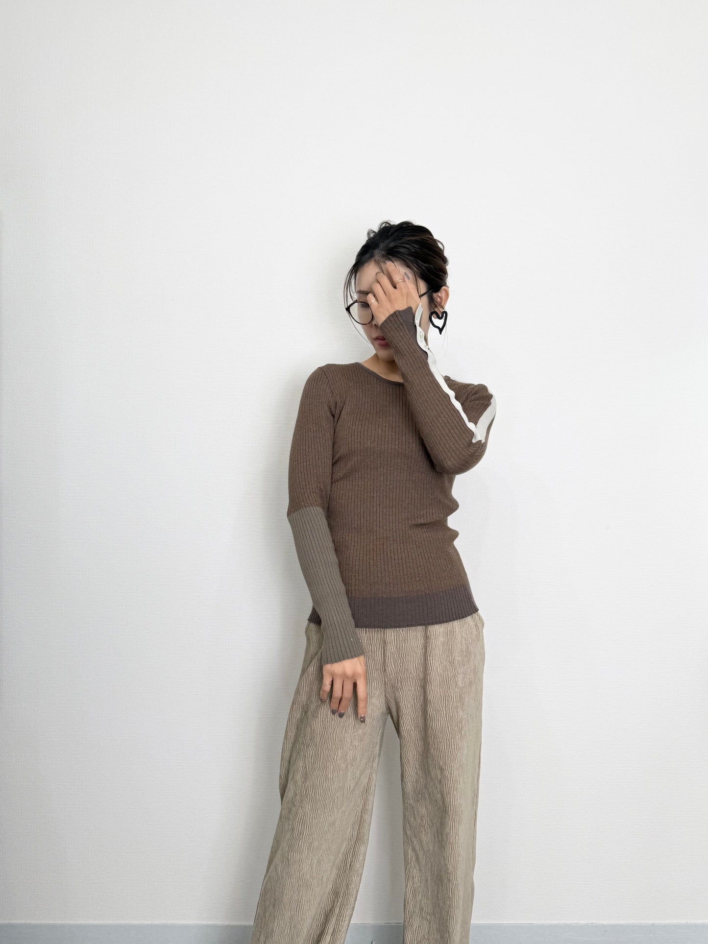 EN LINE ASYMMETRY RIB KNIT