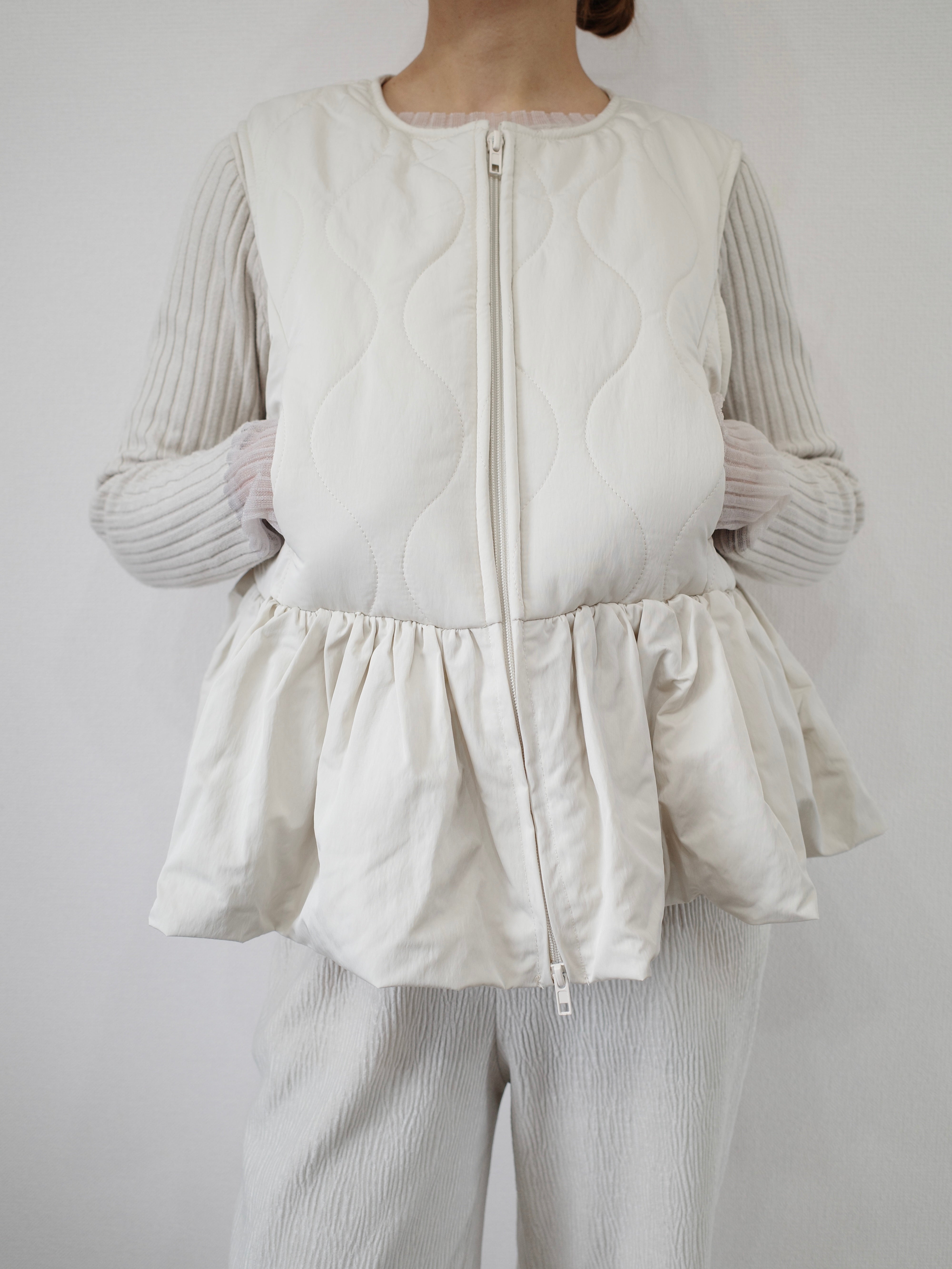 FRILL HEM QUILTING VEST