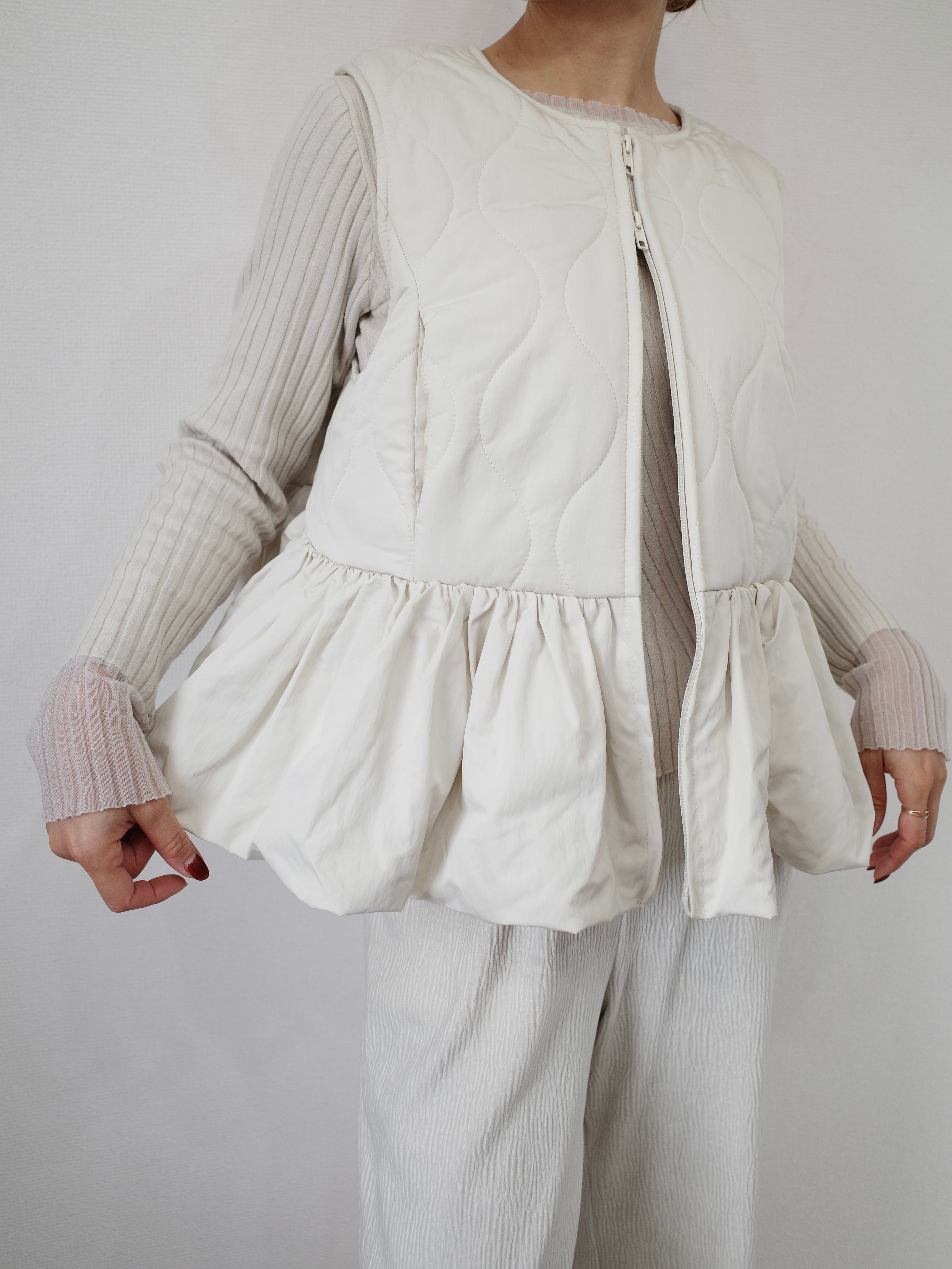 FRILL HEM QUILTING VEST