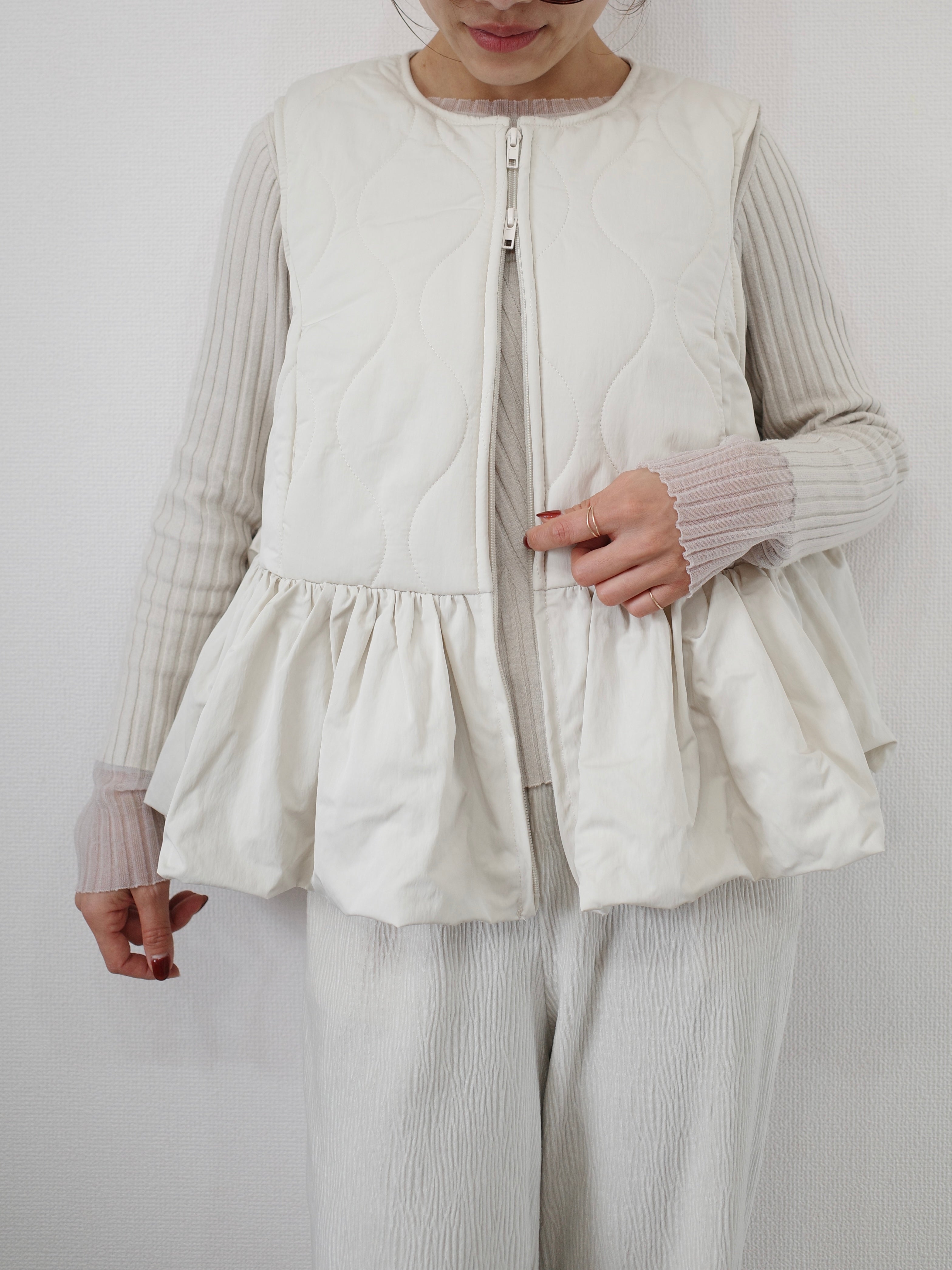 FRILL HEM QUILTING VEST