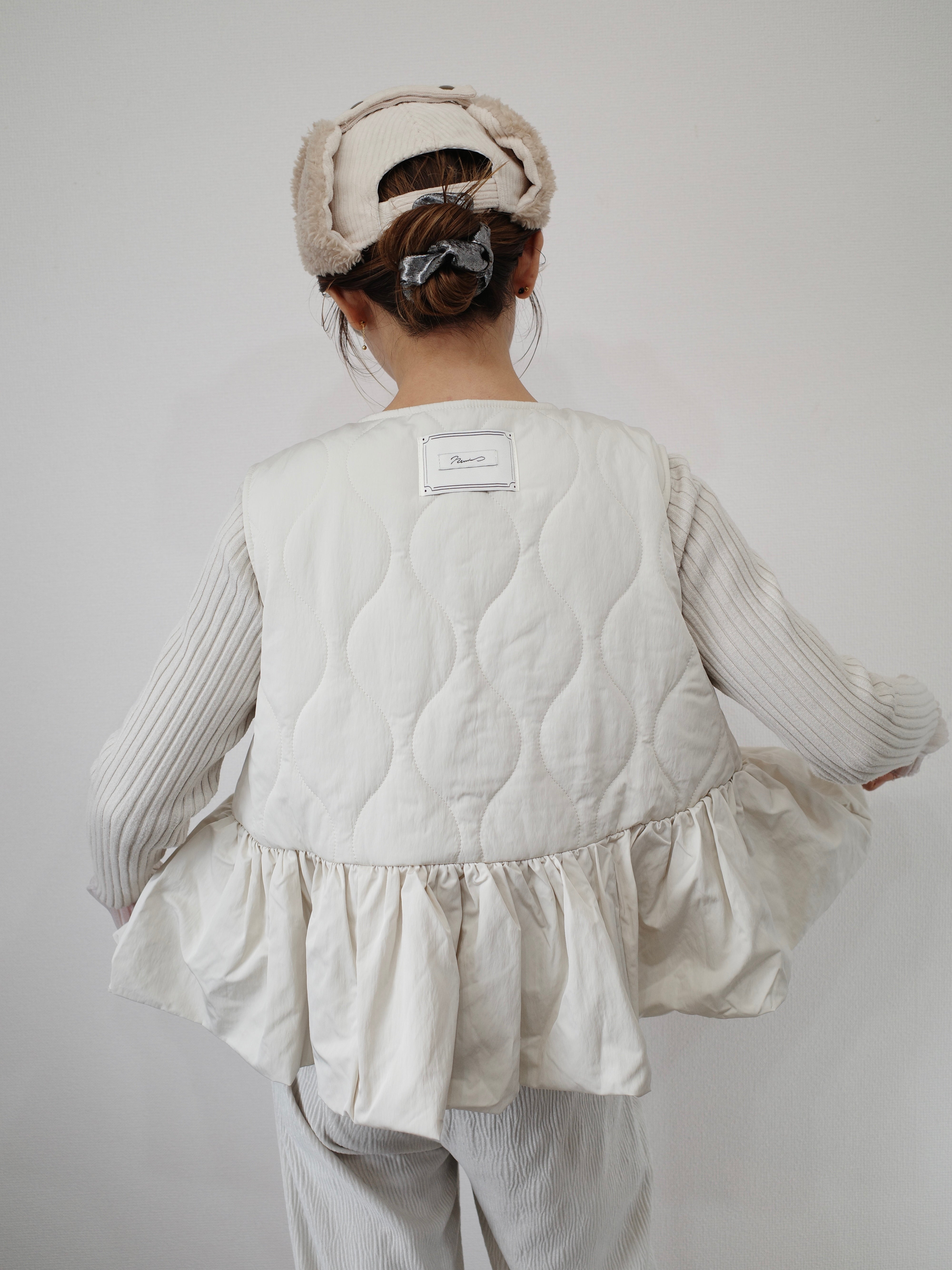 FRILL HEM QUILTING VEST