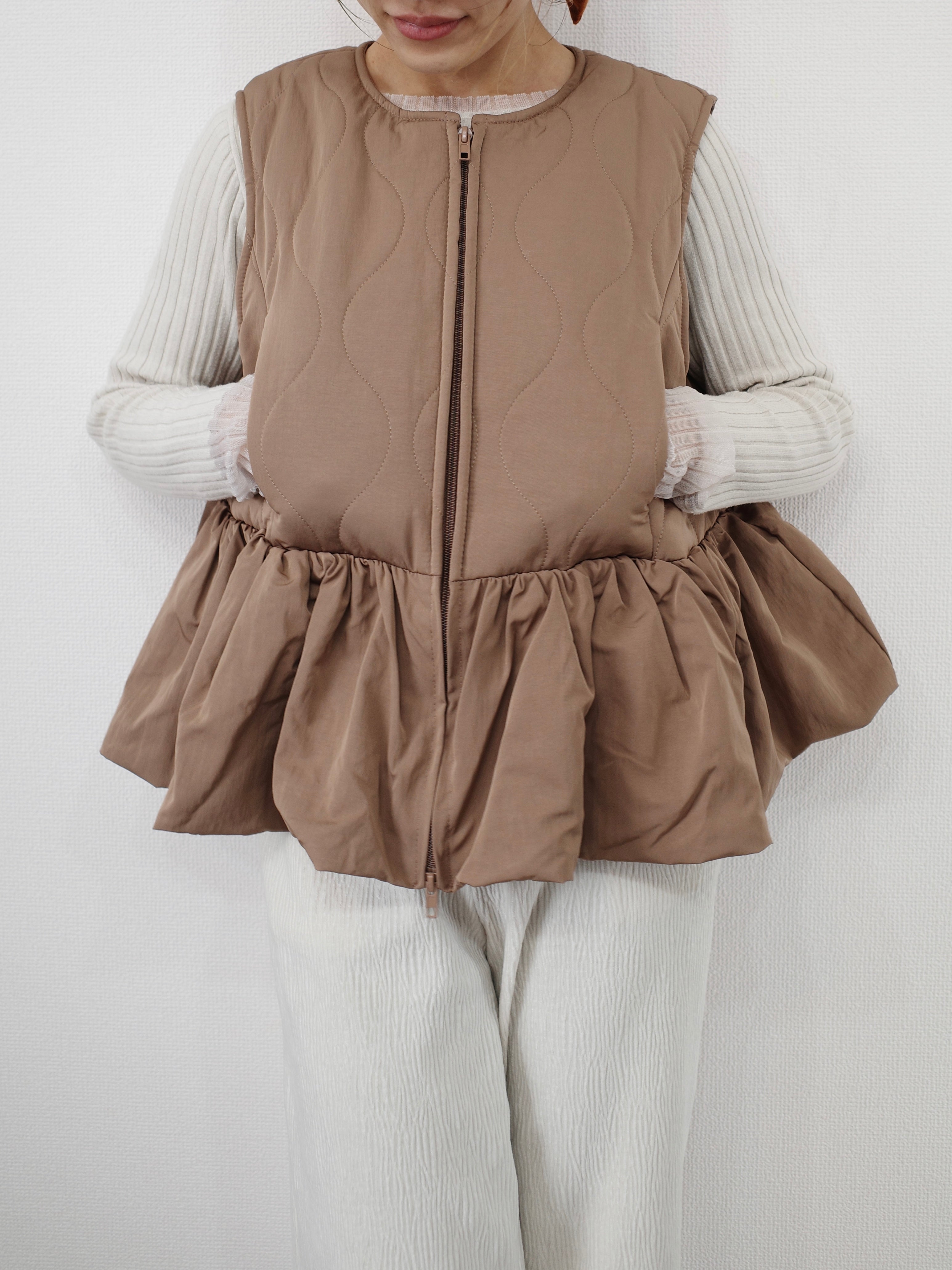 FRILL HEM QUILTING VEST