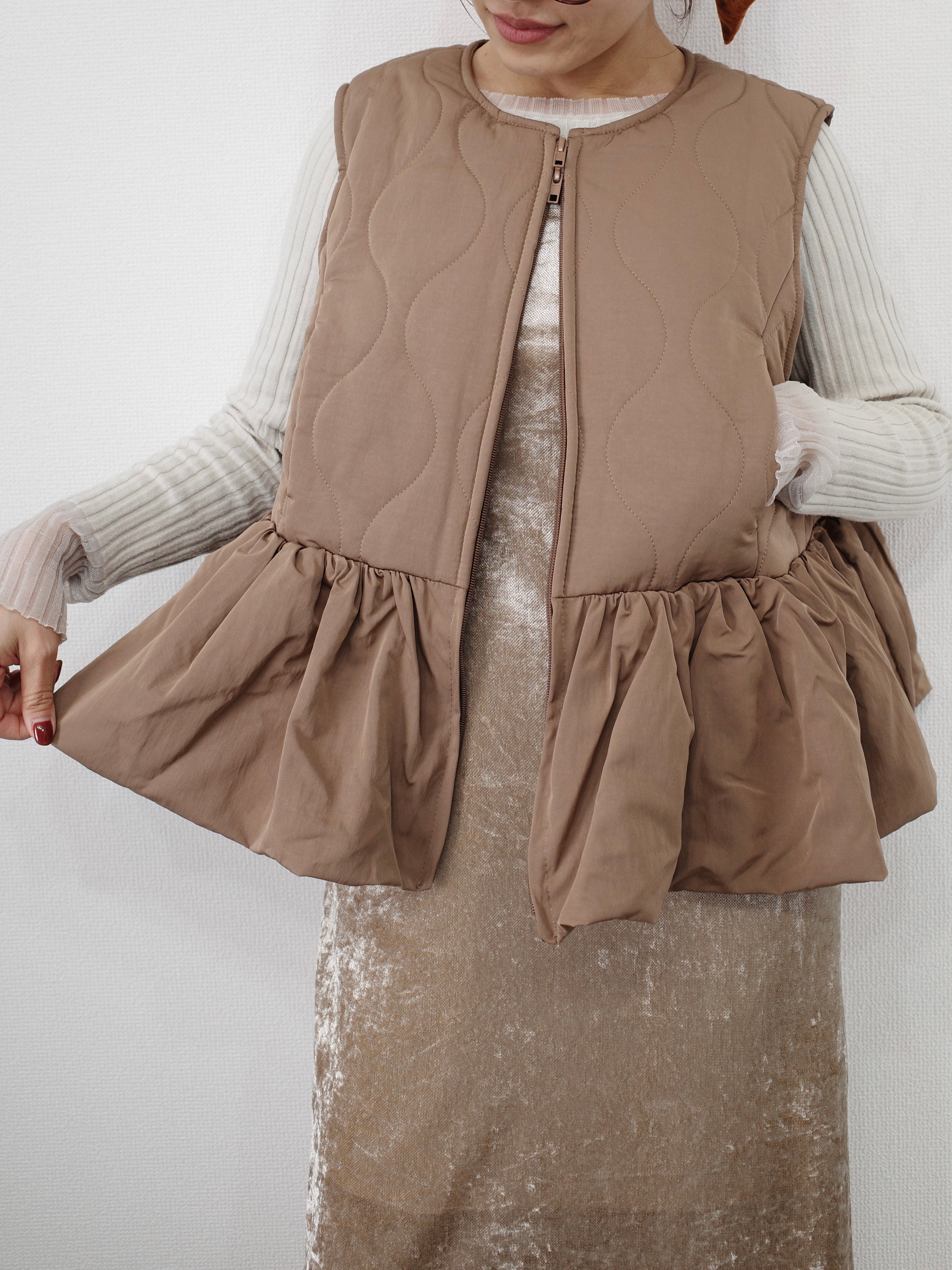 FRILL HEM QUILTING VEST