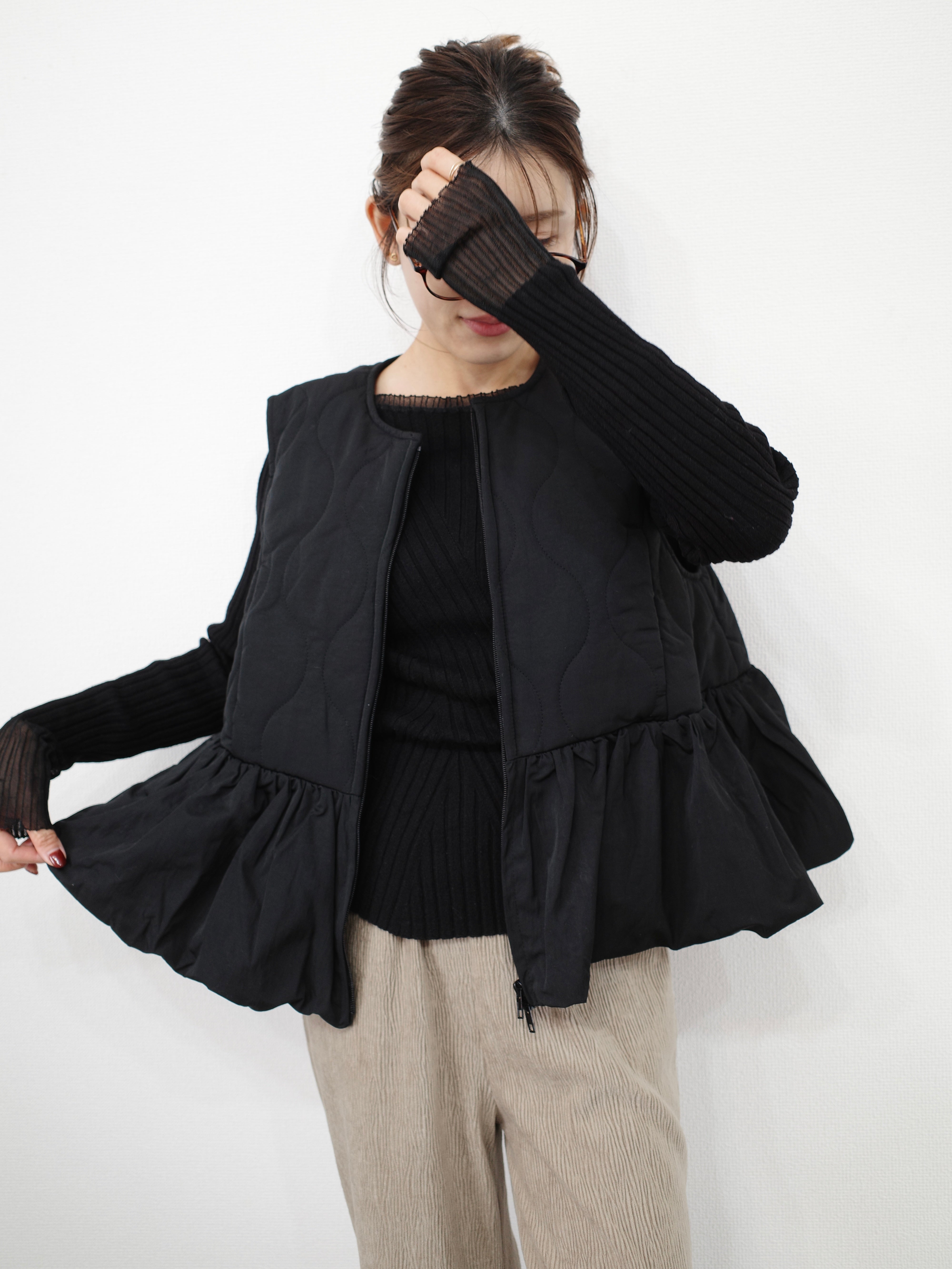 FRILL HEM QUILTING VEST