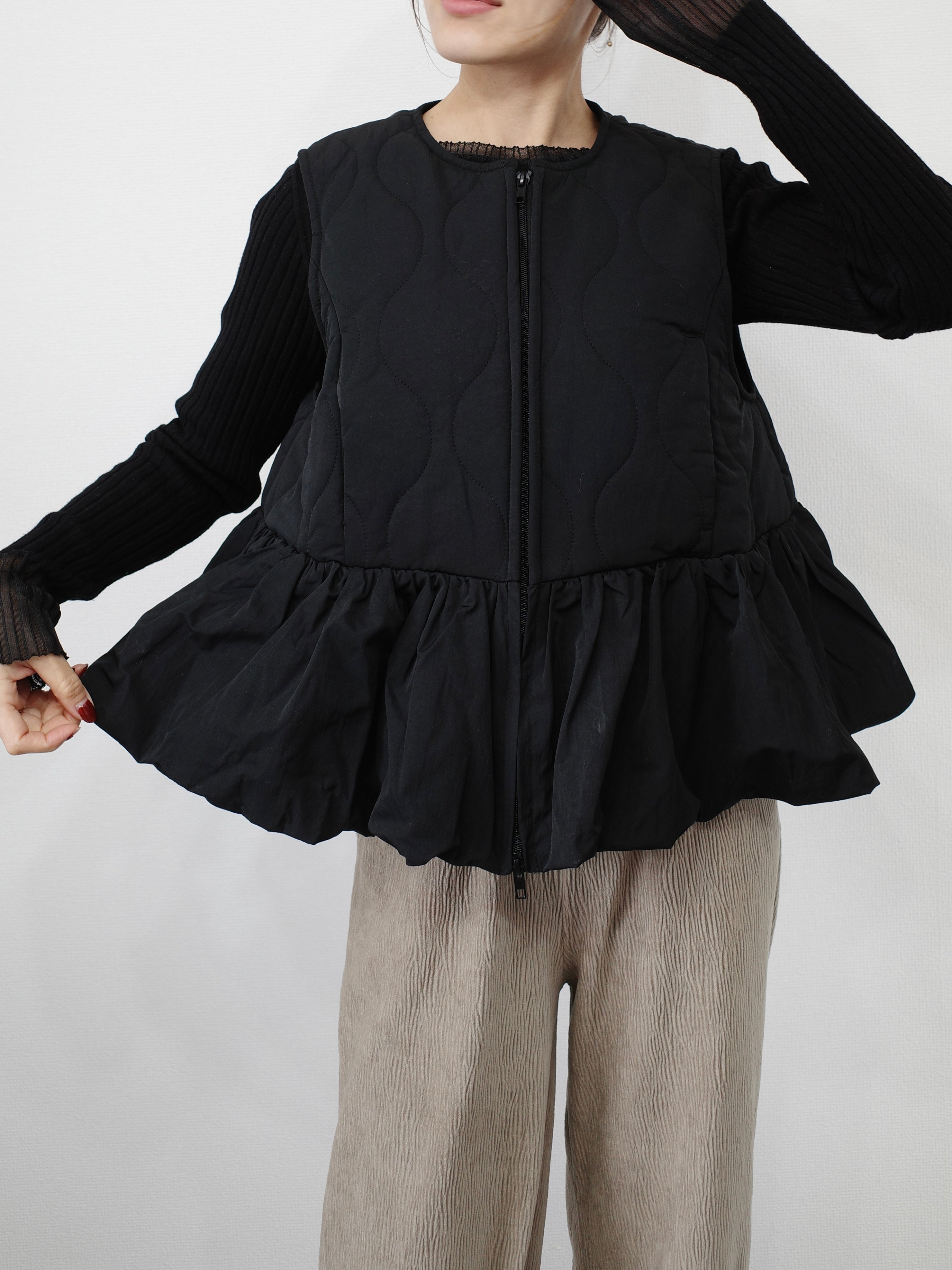 FRILL HEM QUILTING VEST