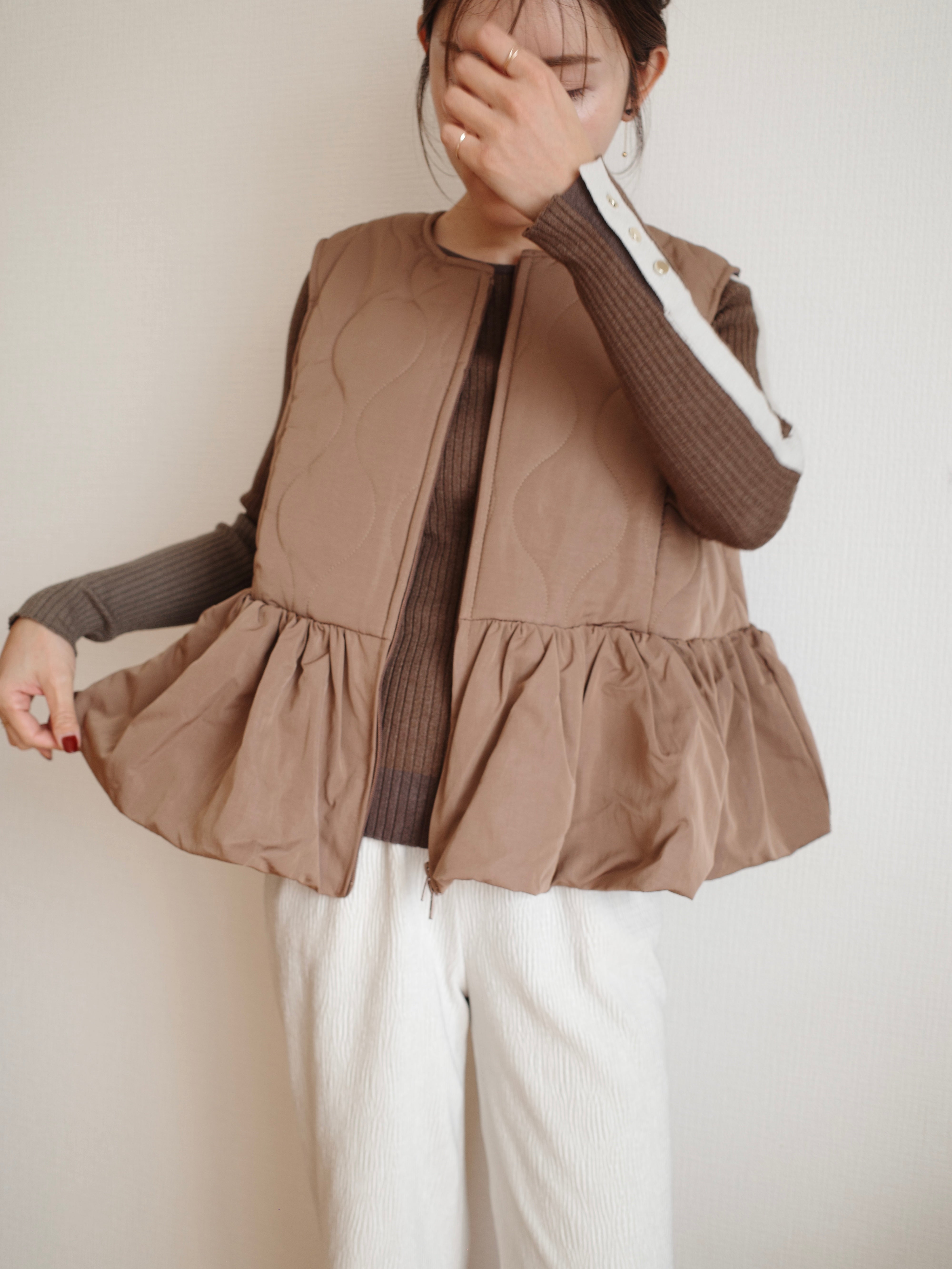 FRILL HEM QUILTING VEST