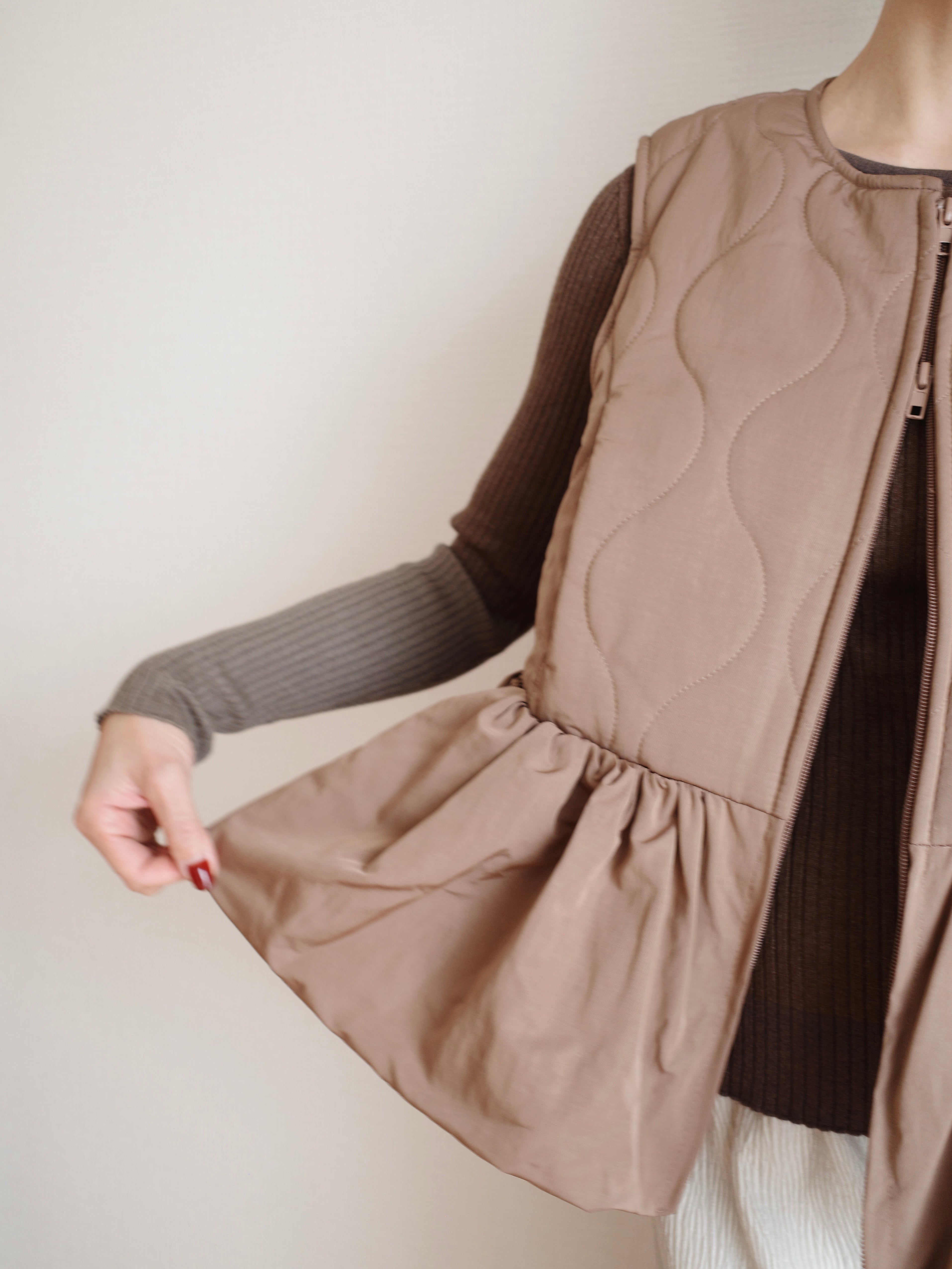 FRILL HEM QUILTING VEST