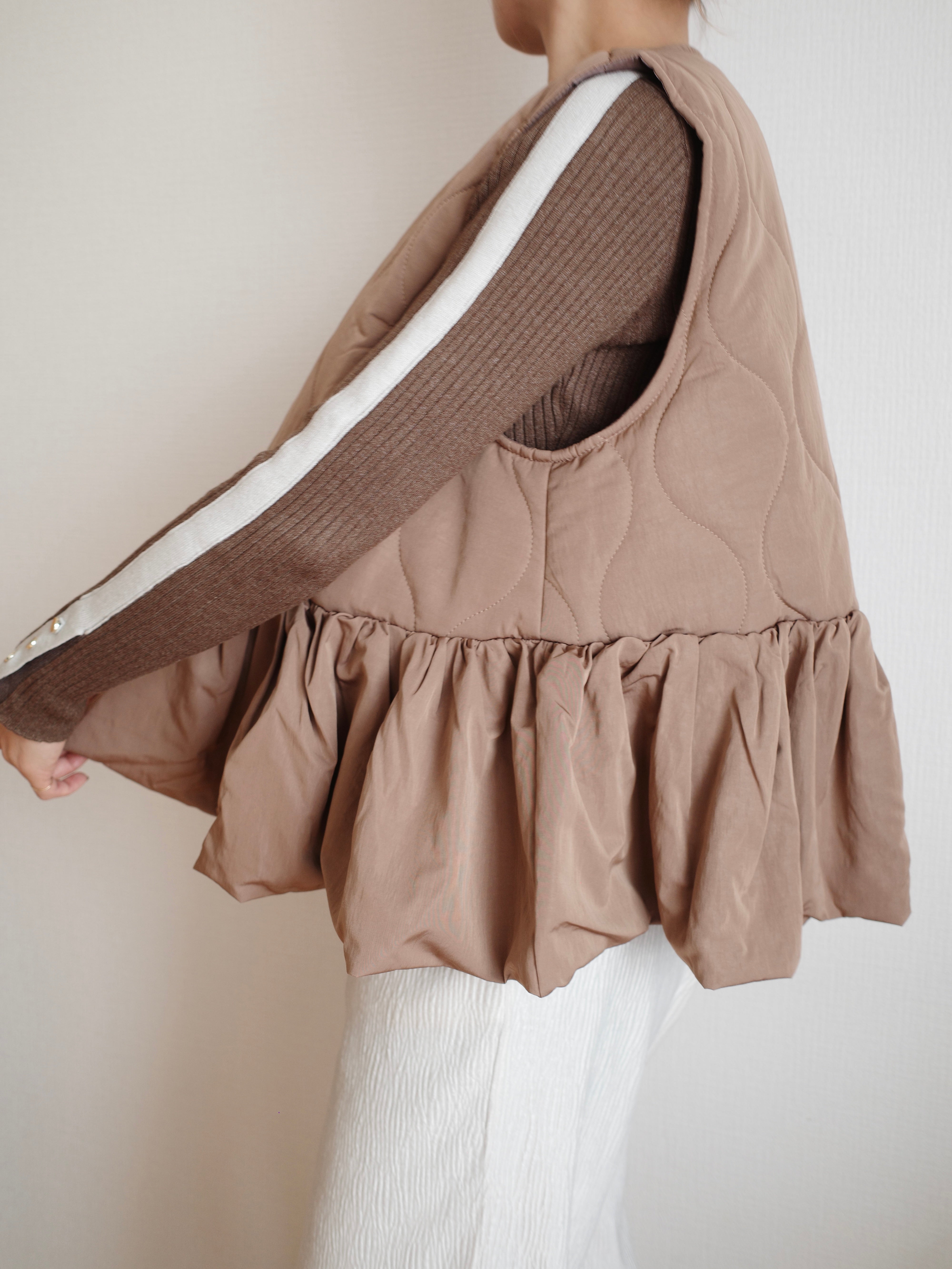 FRILL HEM QUILTING VEST