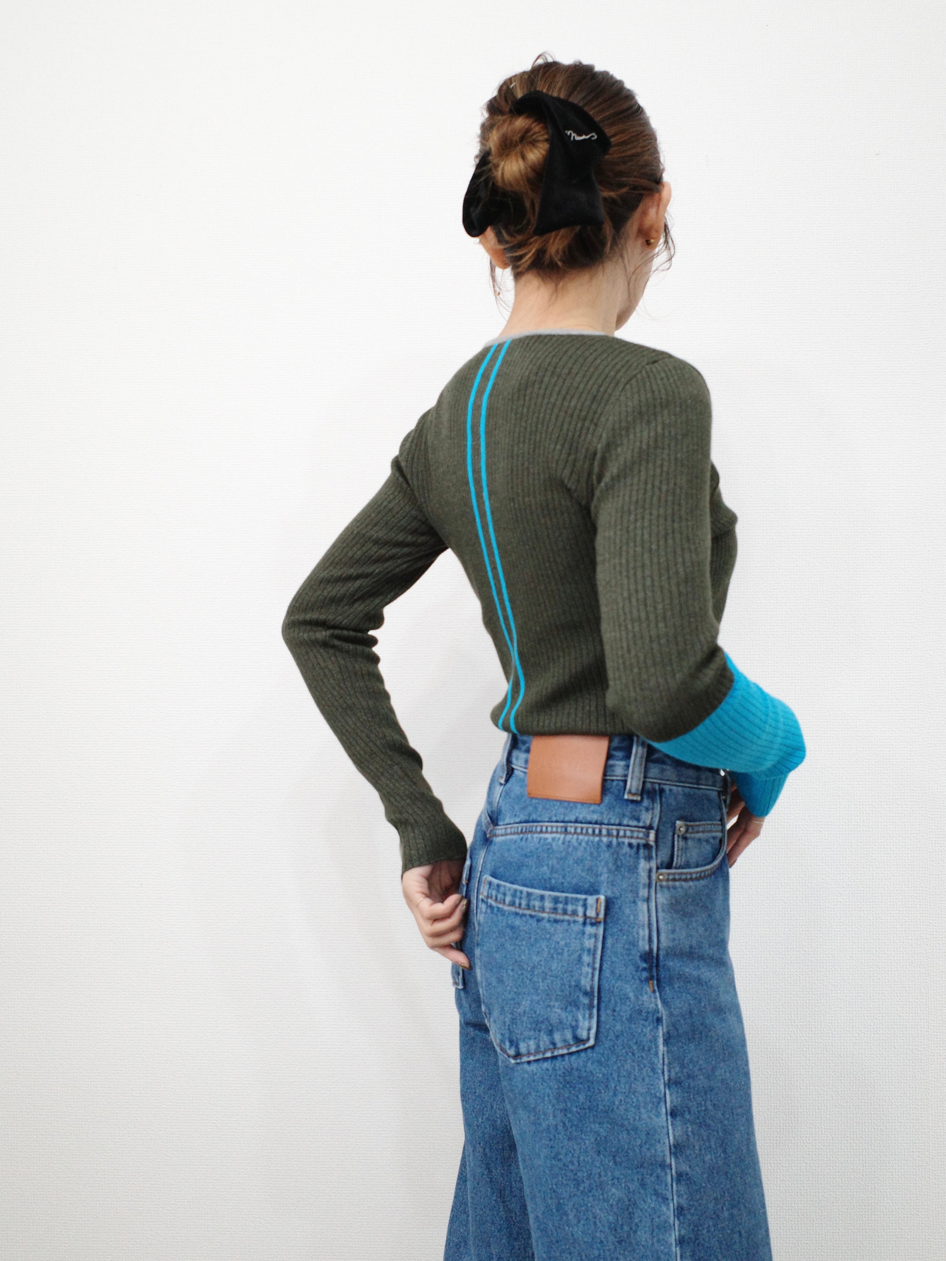 EN LINE ASYMMETRY RIB KNIT