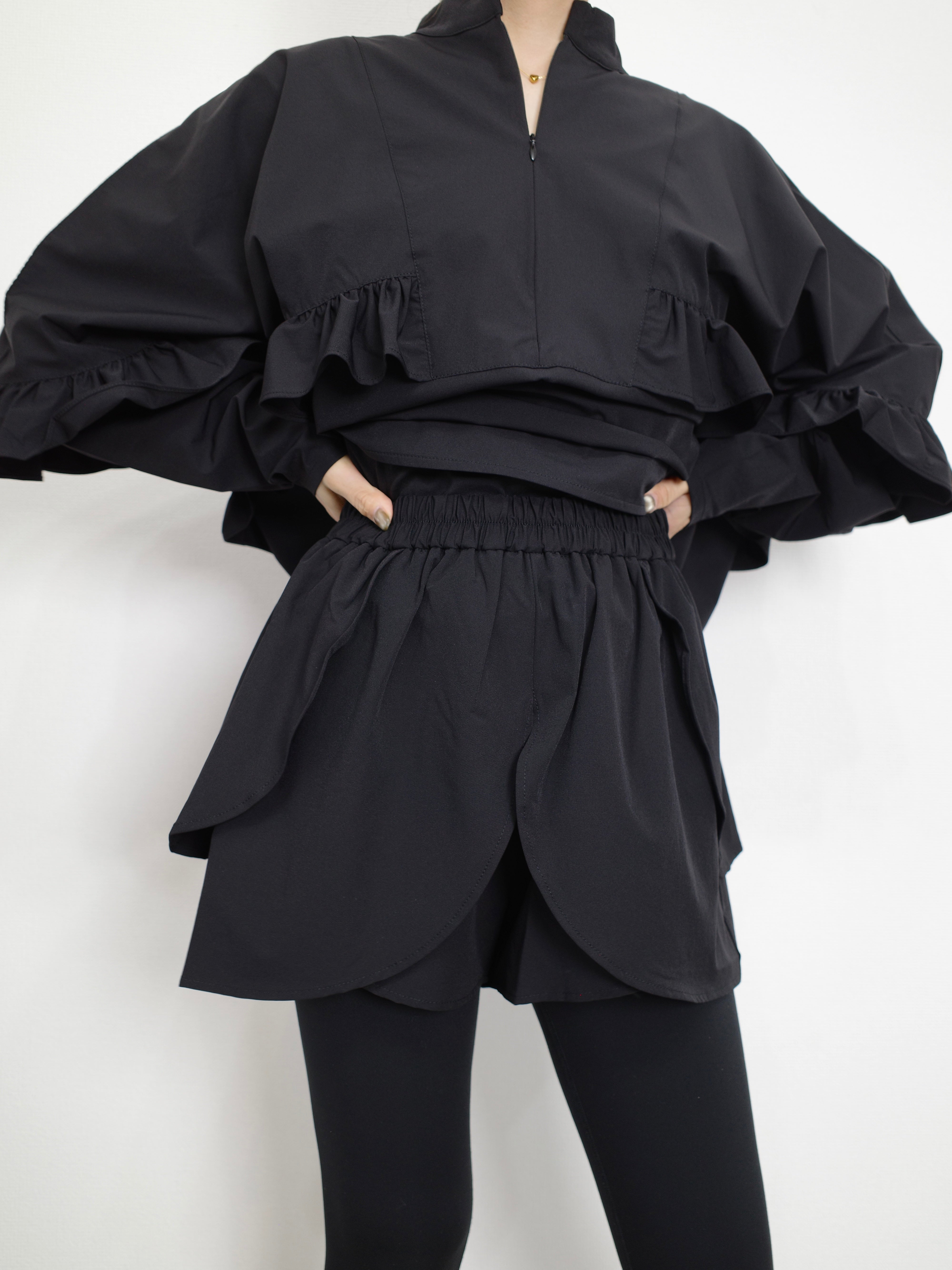 RASH LAYERED SHORT PANTS