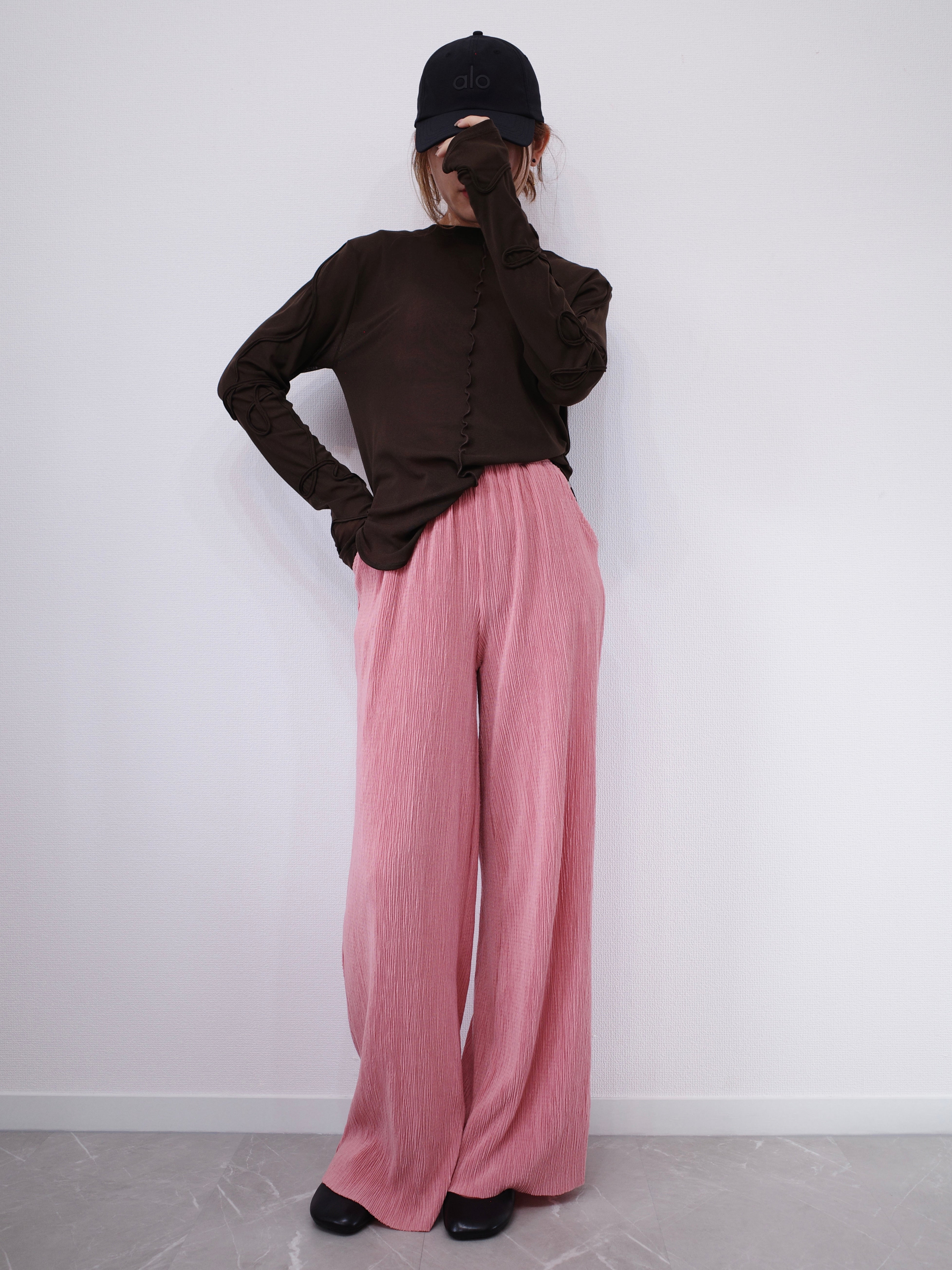 LIGHT TEXTURE STRAIGHT PANTS
