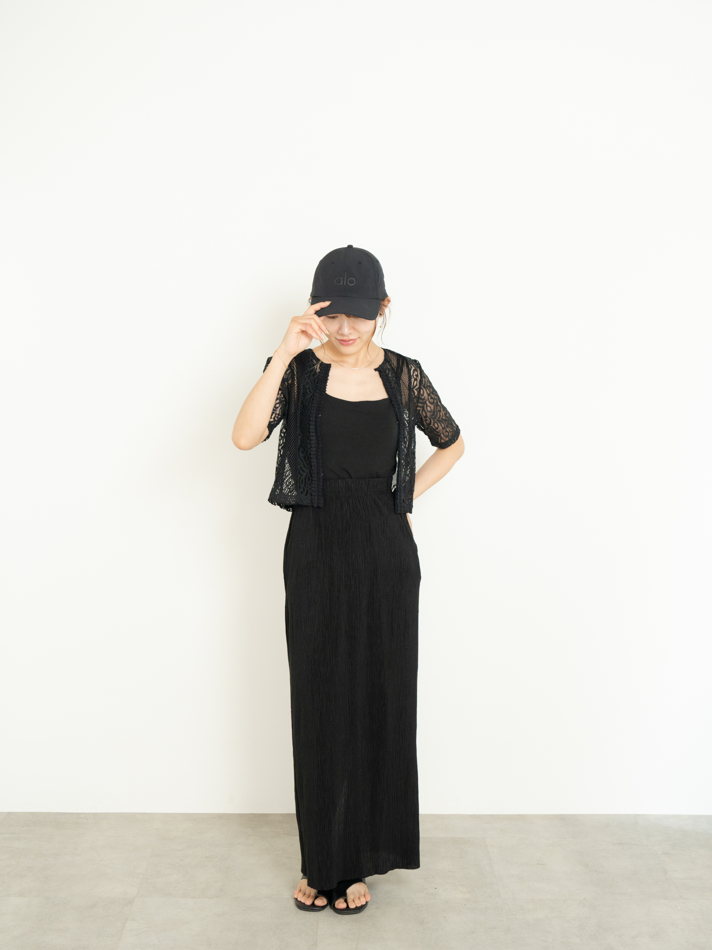 【3-SET】 SOFT FIT ASYMMETRY BRA TOP + 2WAY CLASSICAL LACE MESH TOP + LIGHT TEXTURE PENCIL SKIRT