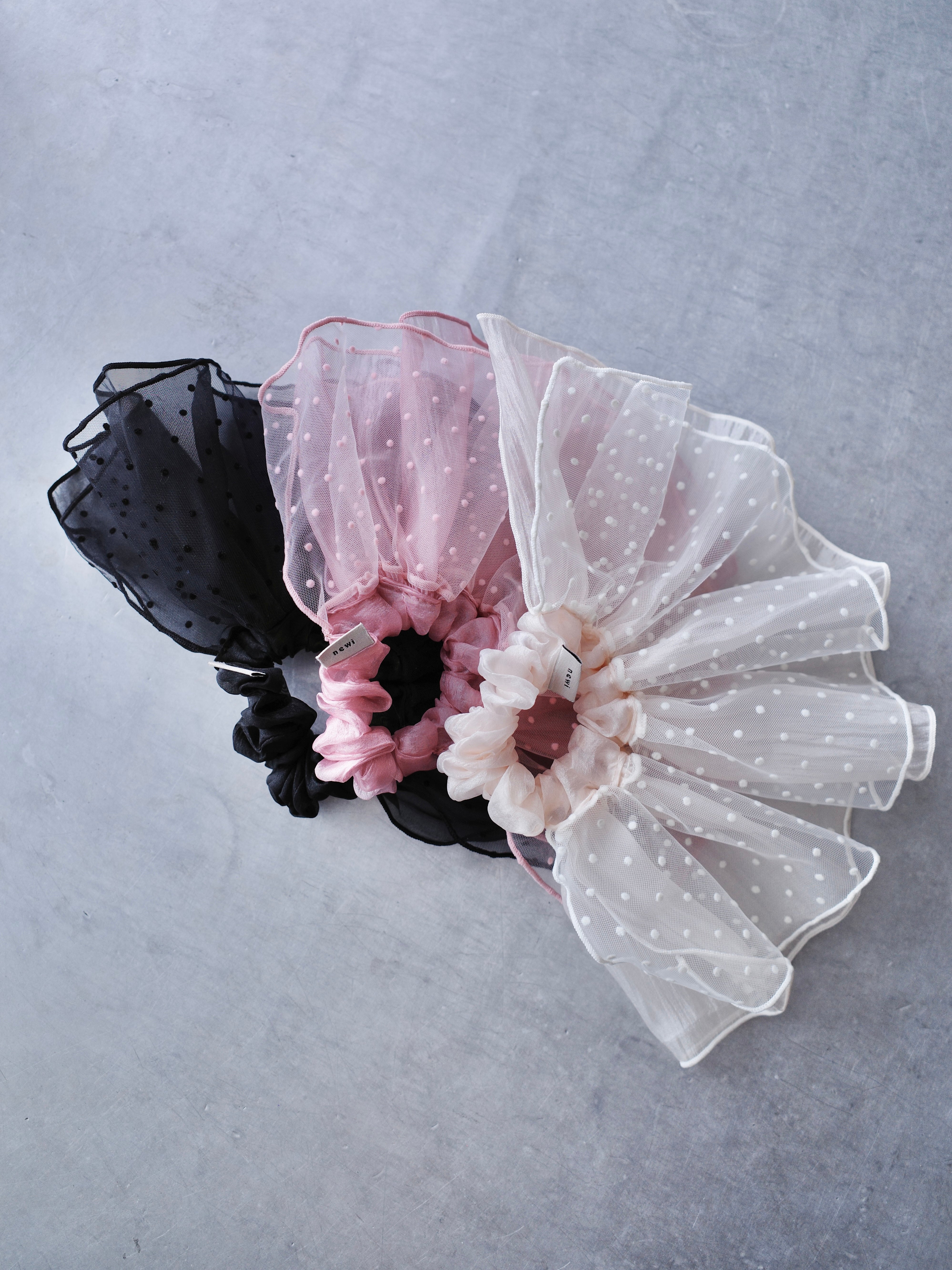 SHEER DOT SCRUNCHIE