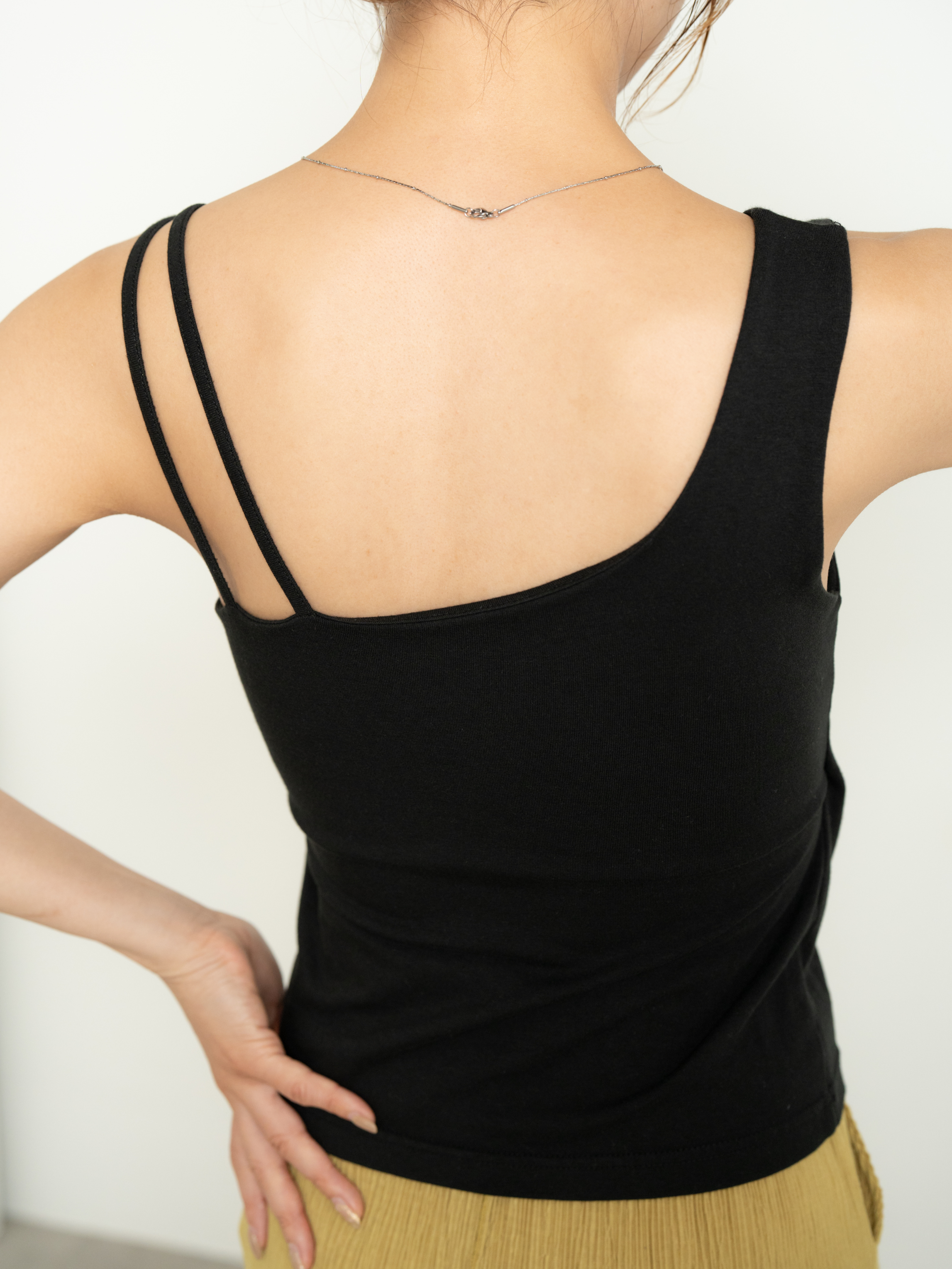 SOFT FIT ASYMMETRY BRA TOP