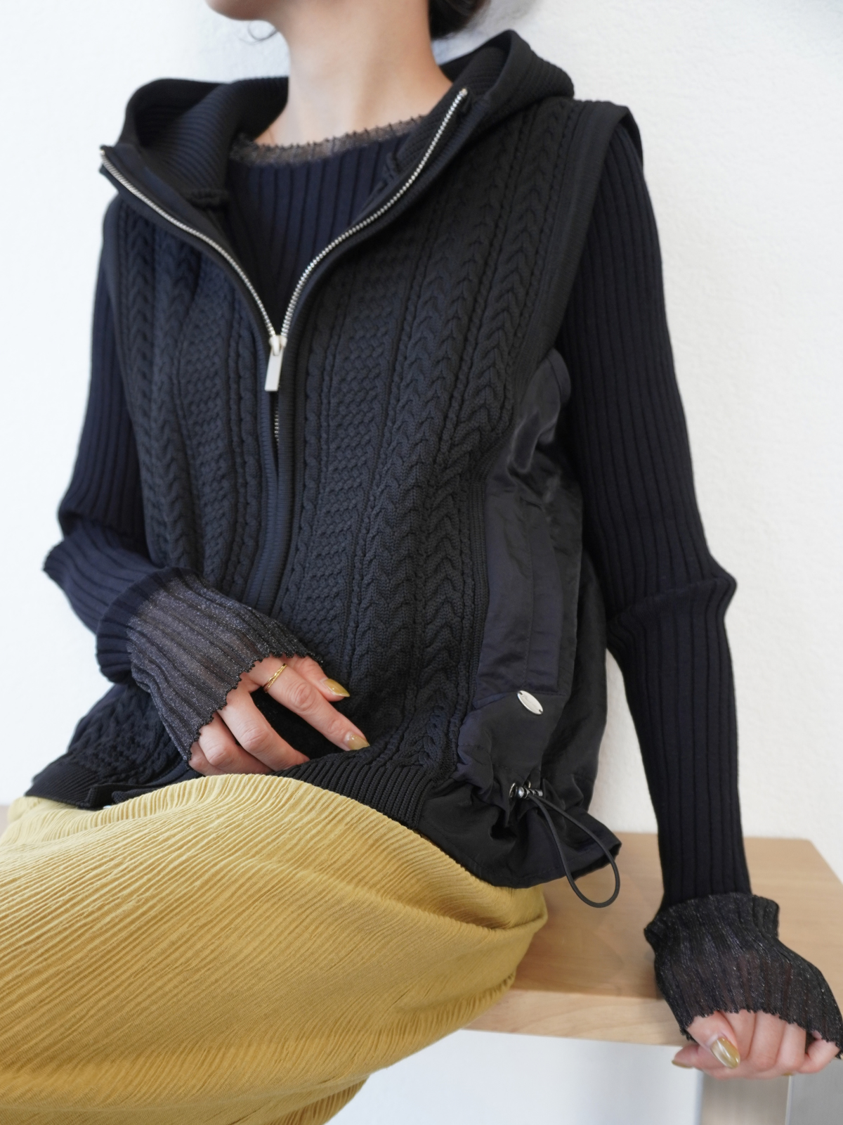 KNIT DOCKING HOODIE VEST【9/25(金)〜 販売】