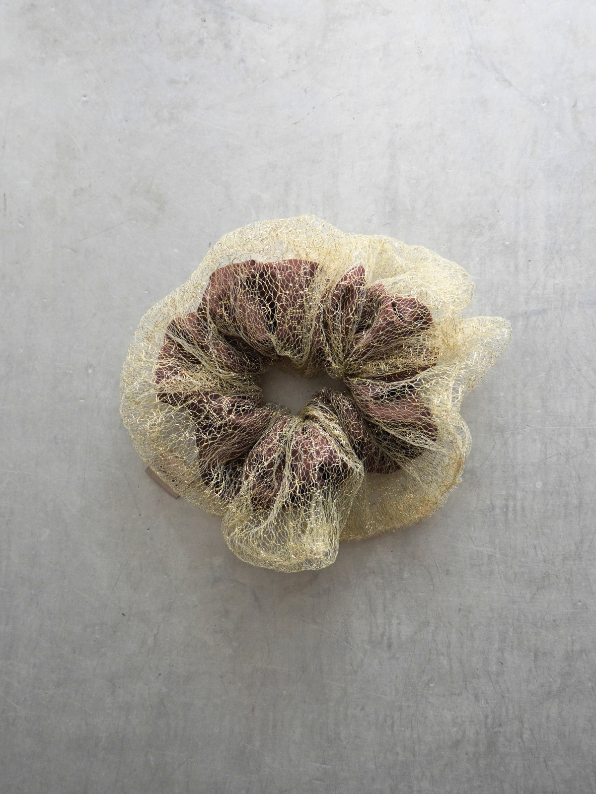 SHIMMER MESH SCRUNCHIE【9/18(金)〜 販売】