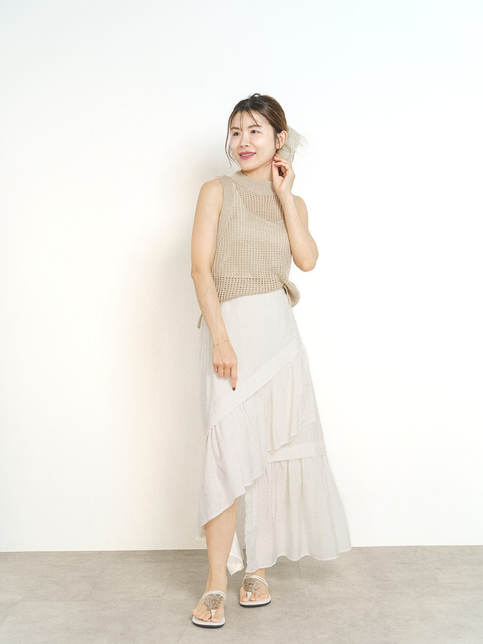 ASYMMETRY FRILL HEM SKIRT
