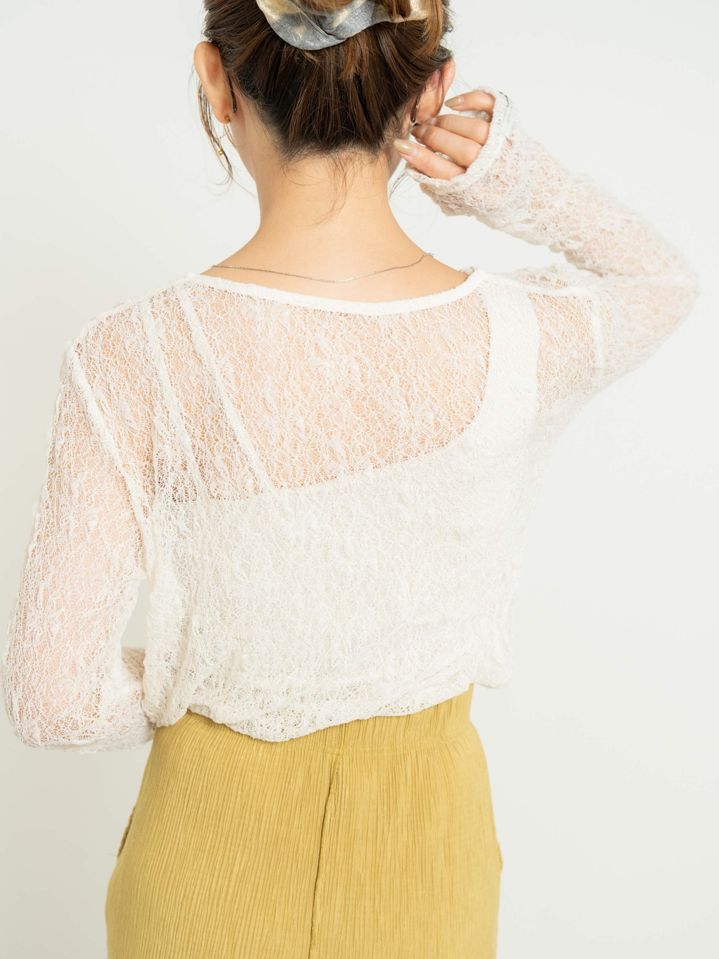STRETCH LACE FIT TOP