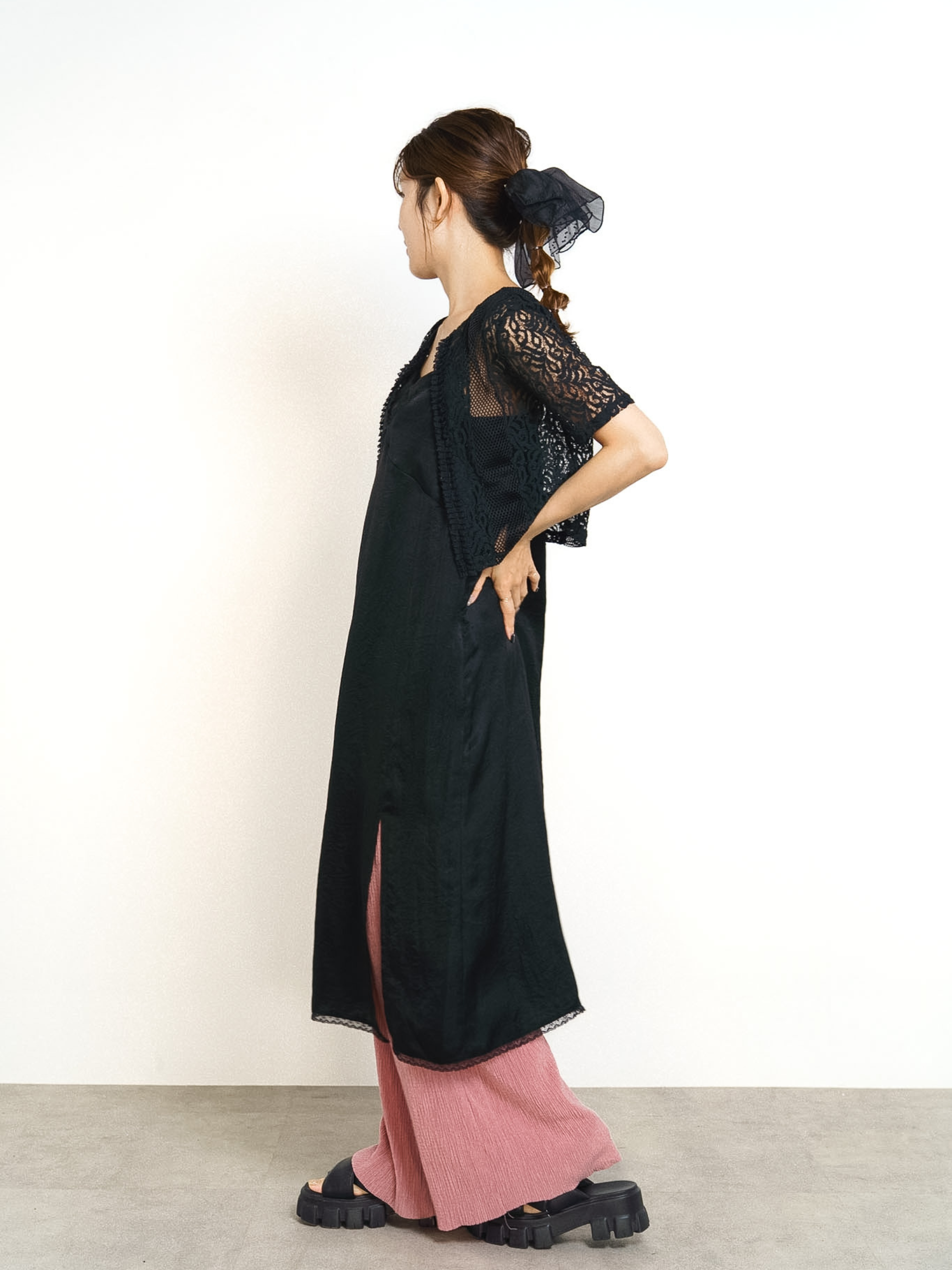 LACE TRIM LAYERED DRESS