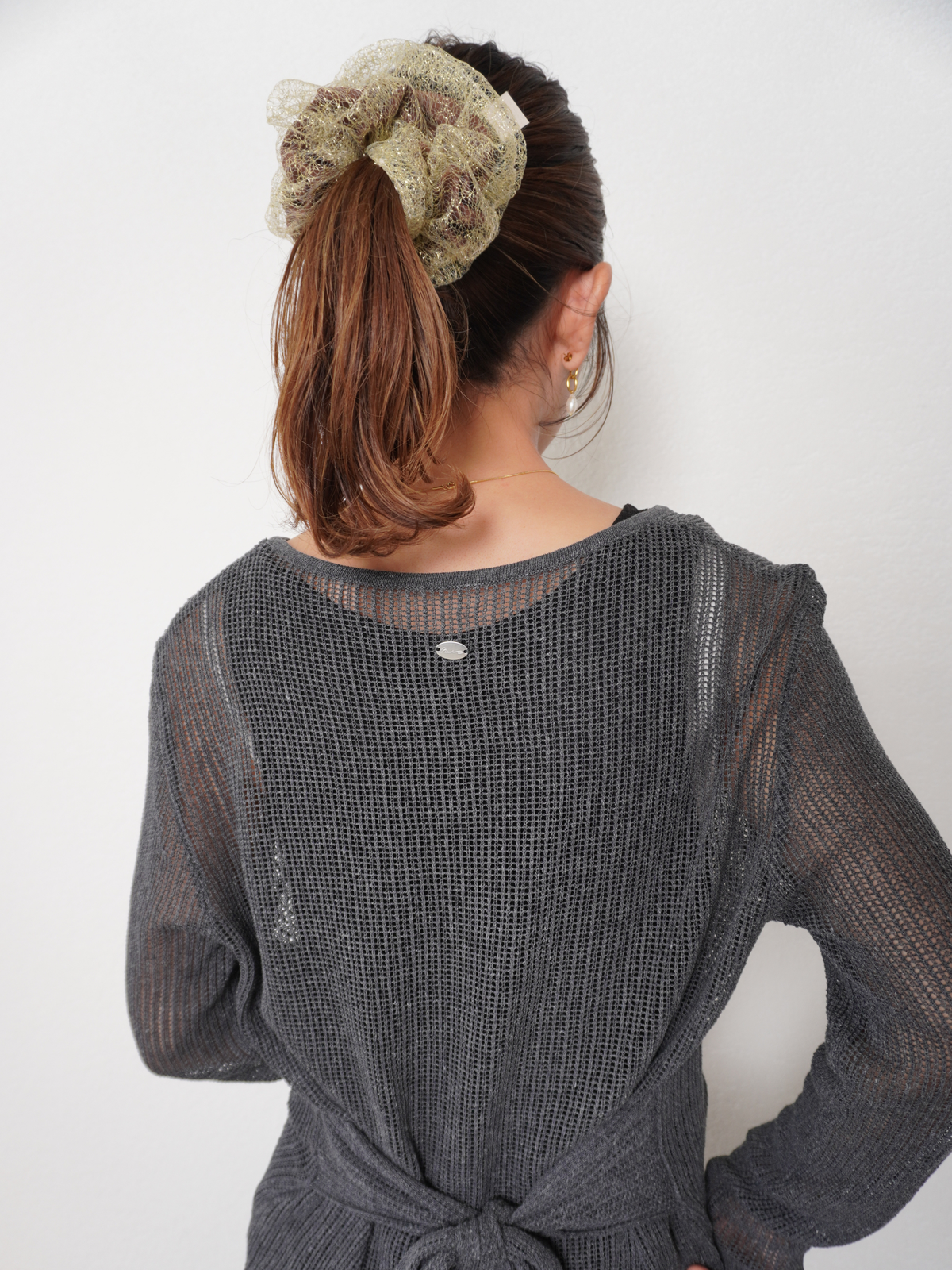 SHIMMER MESH SCRUNCHIE【9/18(金)〜 販売】