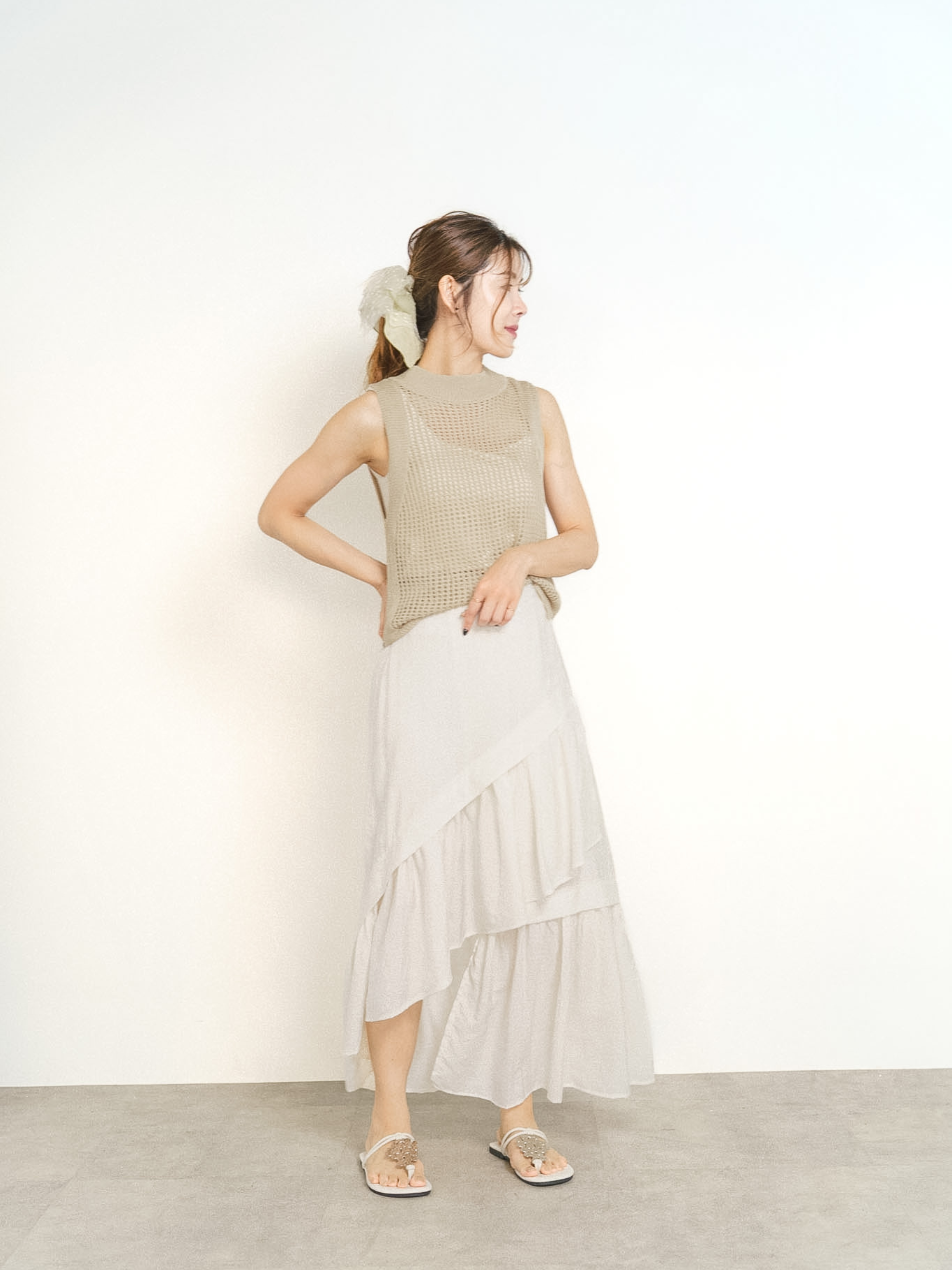 ASYMMETRY FRILL HEM SKIRT
