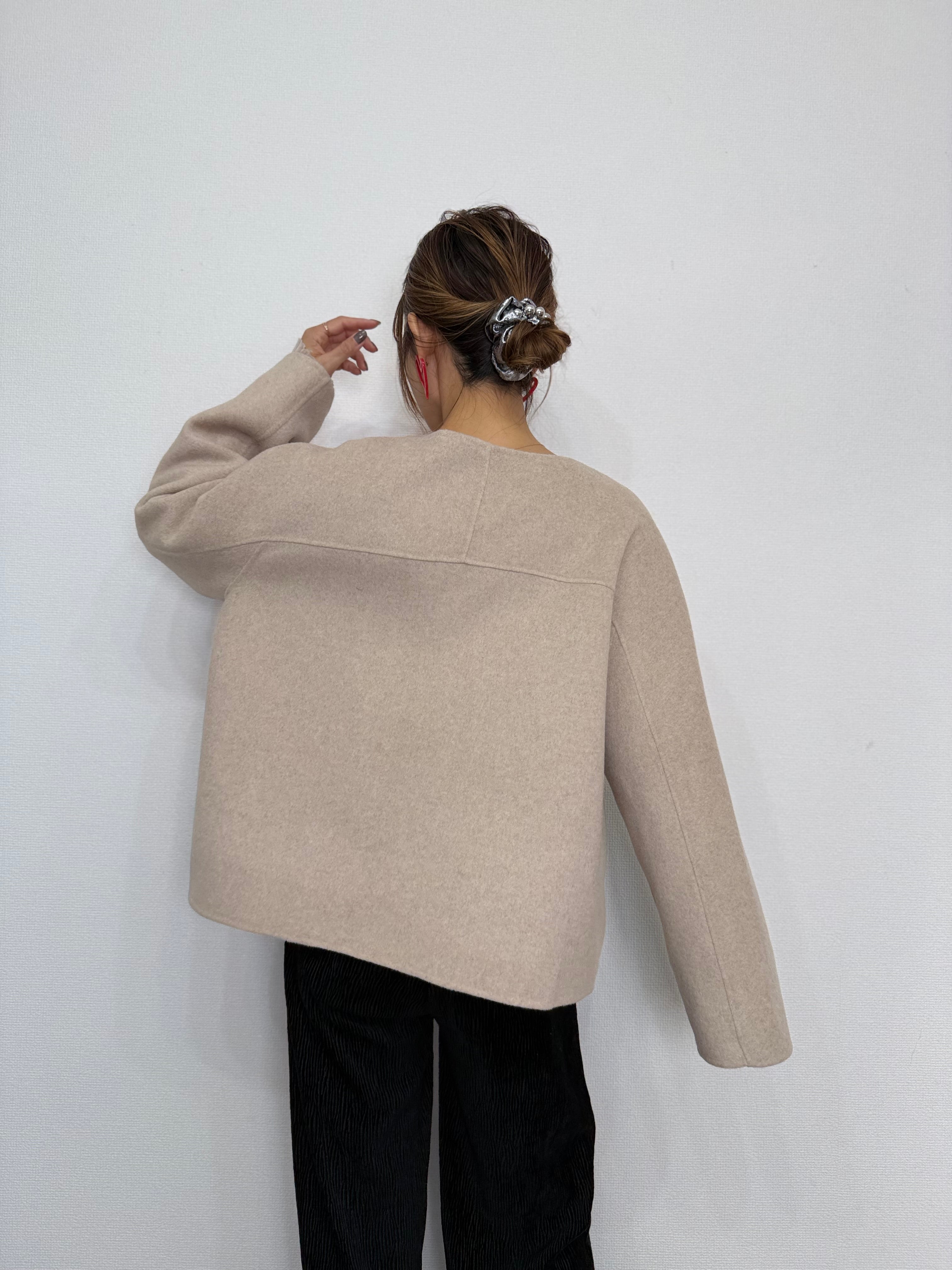 ROUND SHORT WOOL COAT