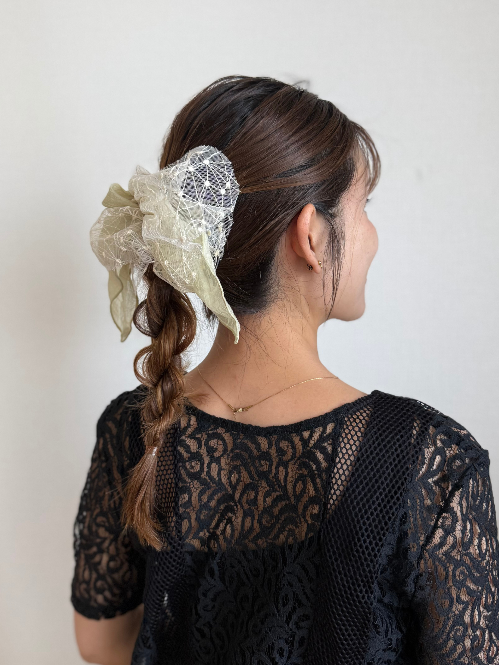 EMBROIDERY SQUARE SCRUNCHIE
