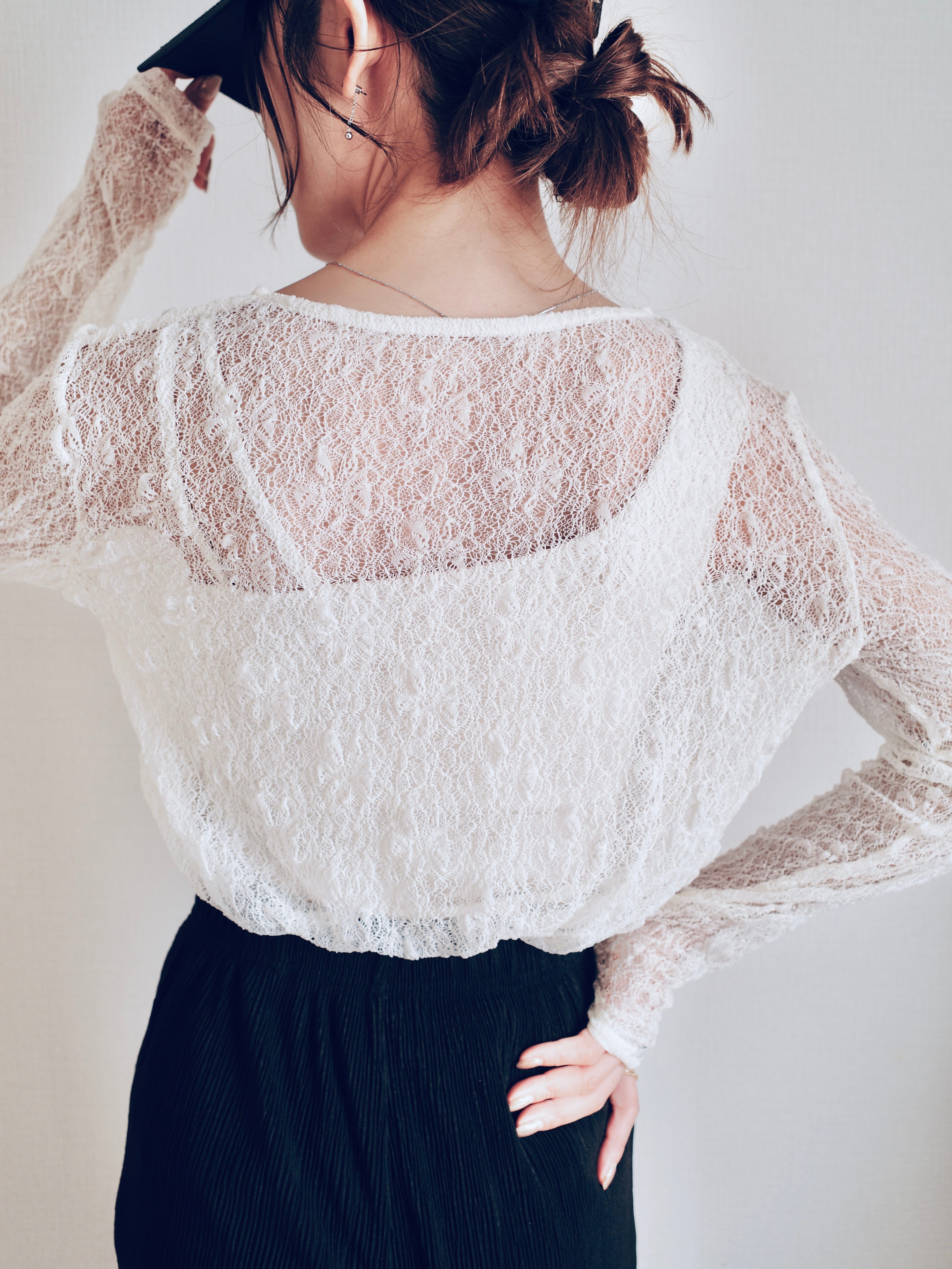 STRETCH LACE FIT TOP