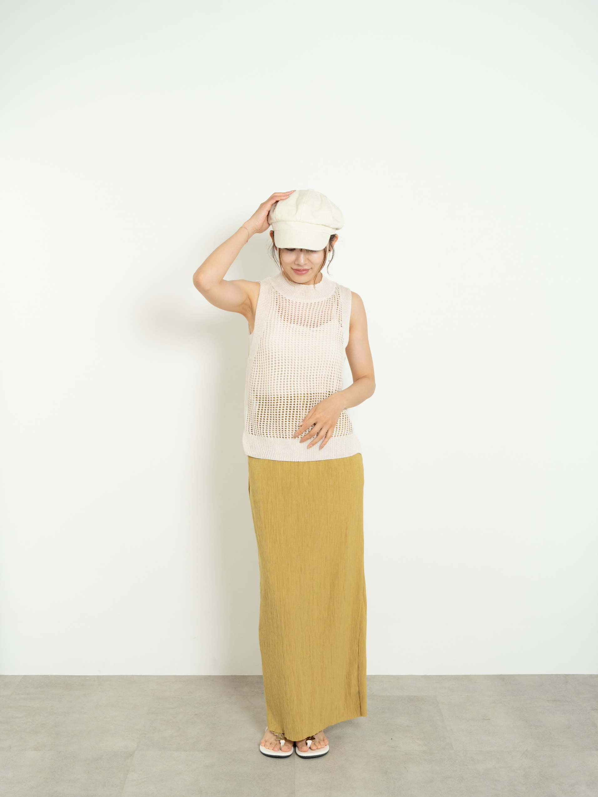 LIGHT TEXTURE PENCIL SKIRT