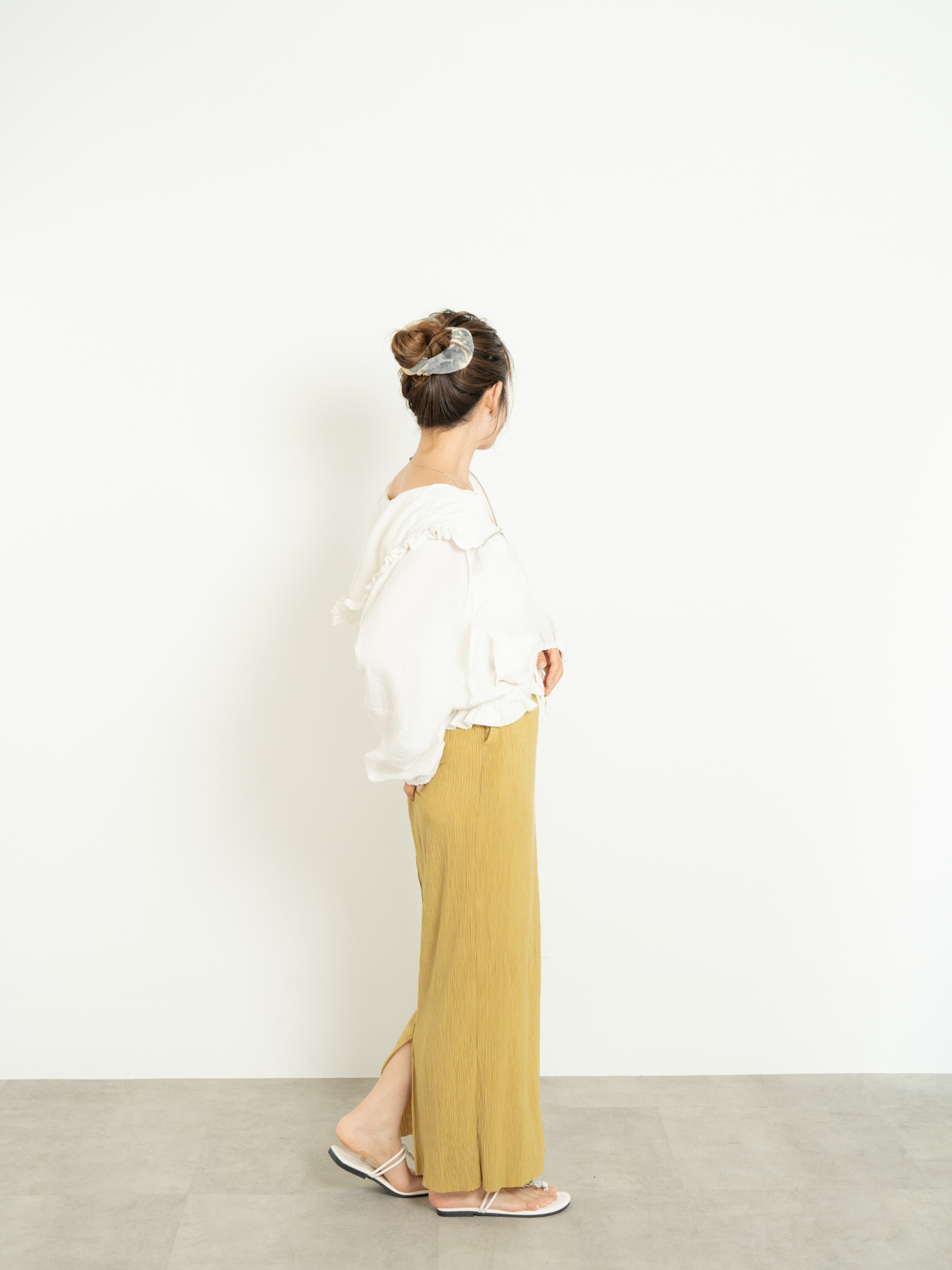 LIGHT TEXTURE PENCIL SKIRT