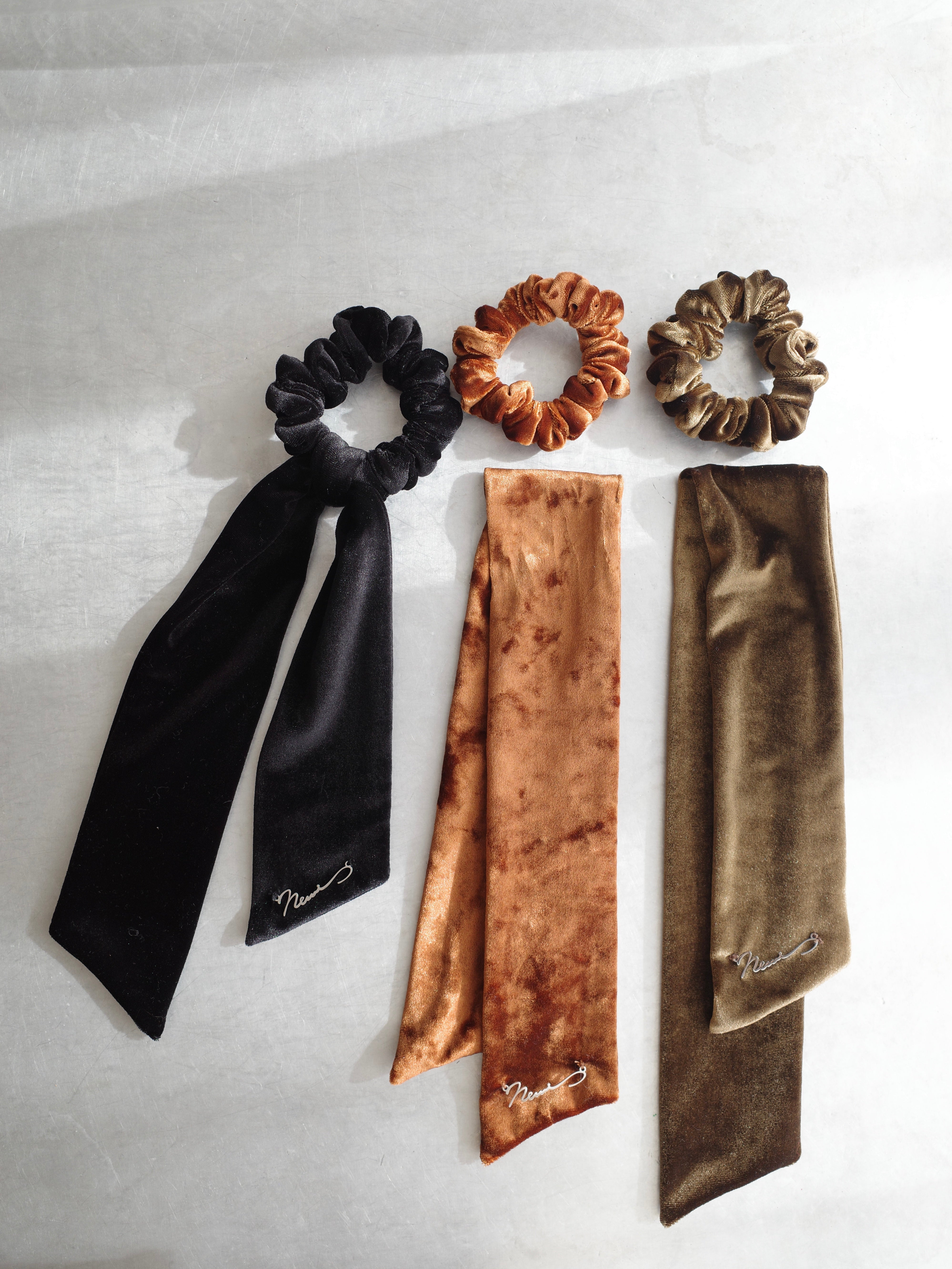 Velour Ribbon 3way Scrunchie