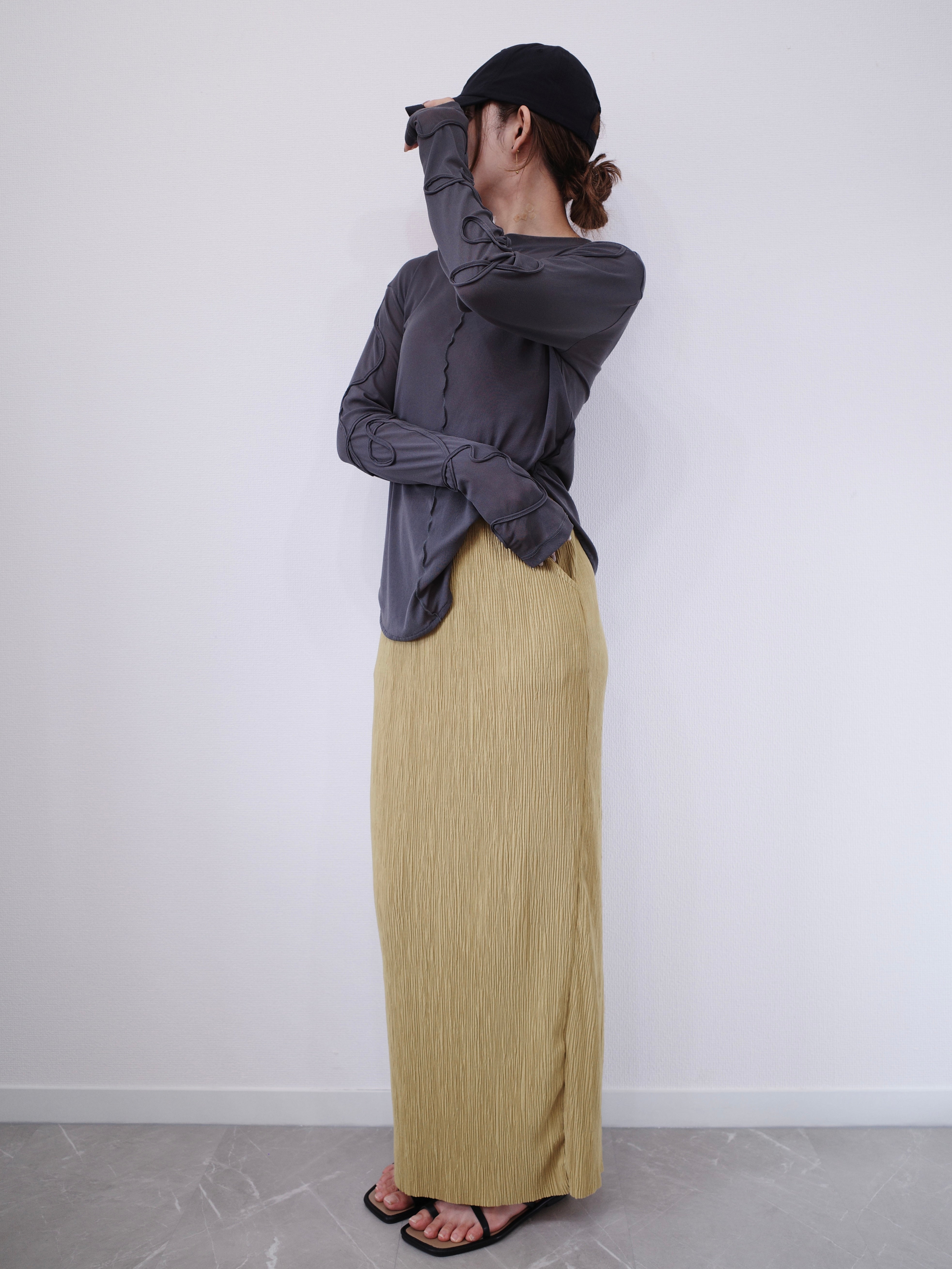 【SET】2WAY SHEER STITCH TOPS × LIGHT TEXTURE PENCIL SKIRT