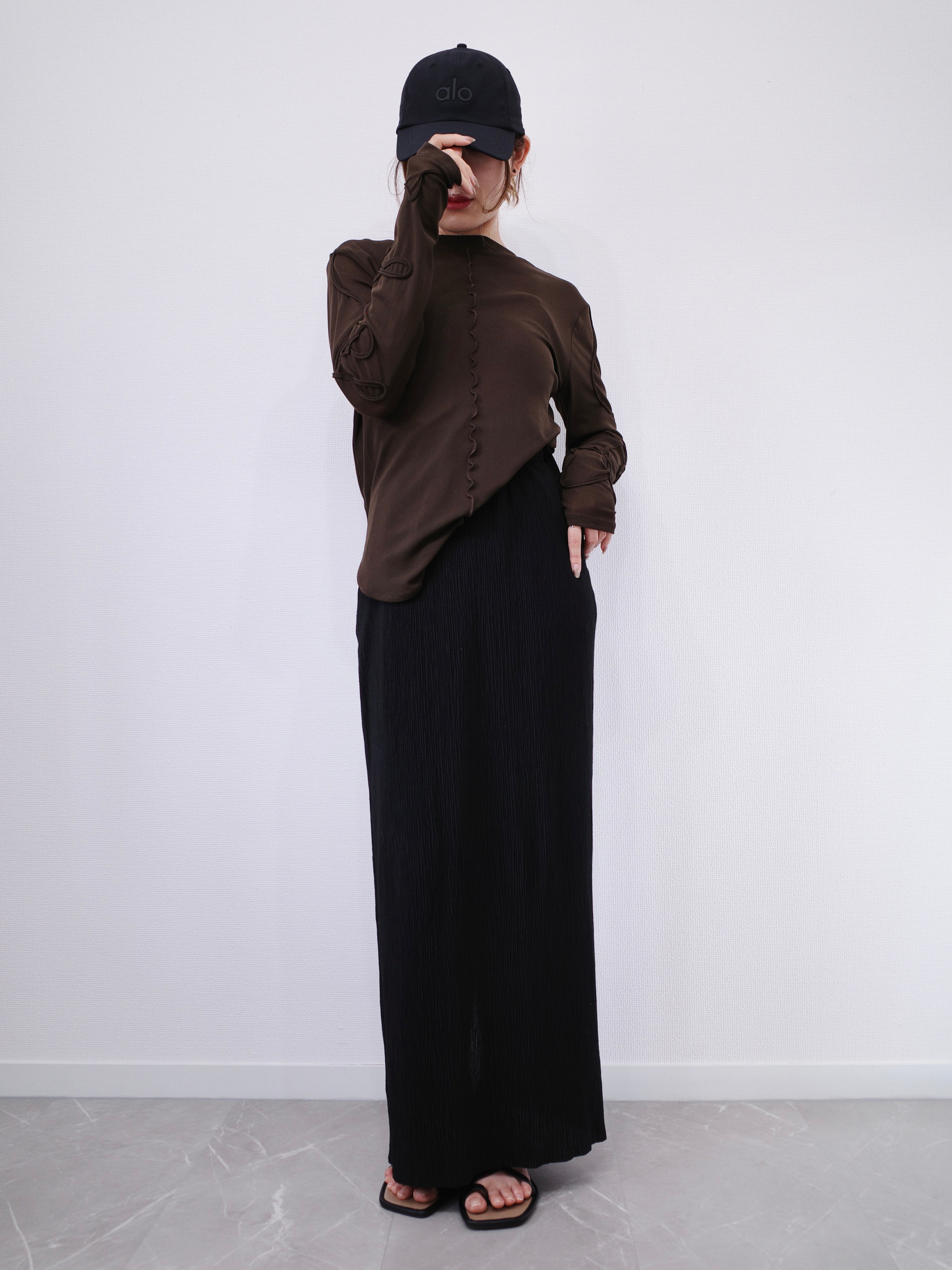 【SET】2WAY SHEER STITCH TOPS × LIGHT TEXTURE PENCIL SKIRT