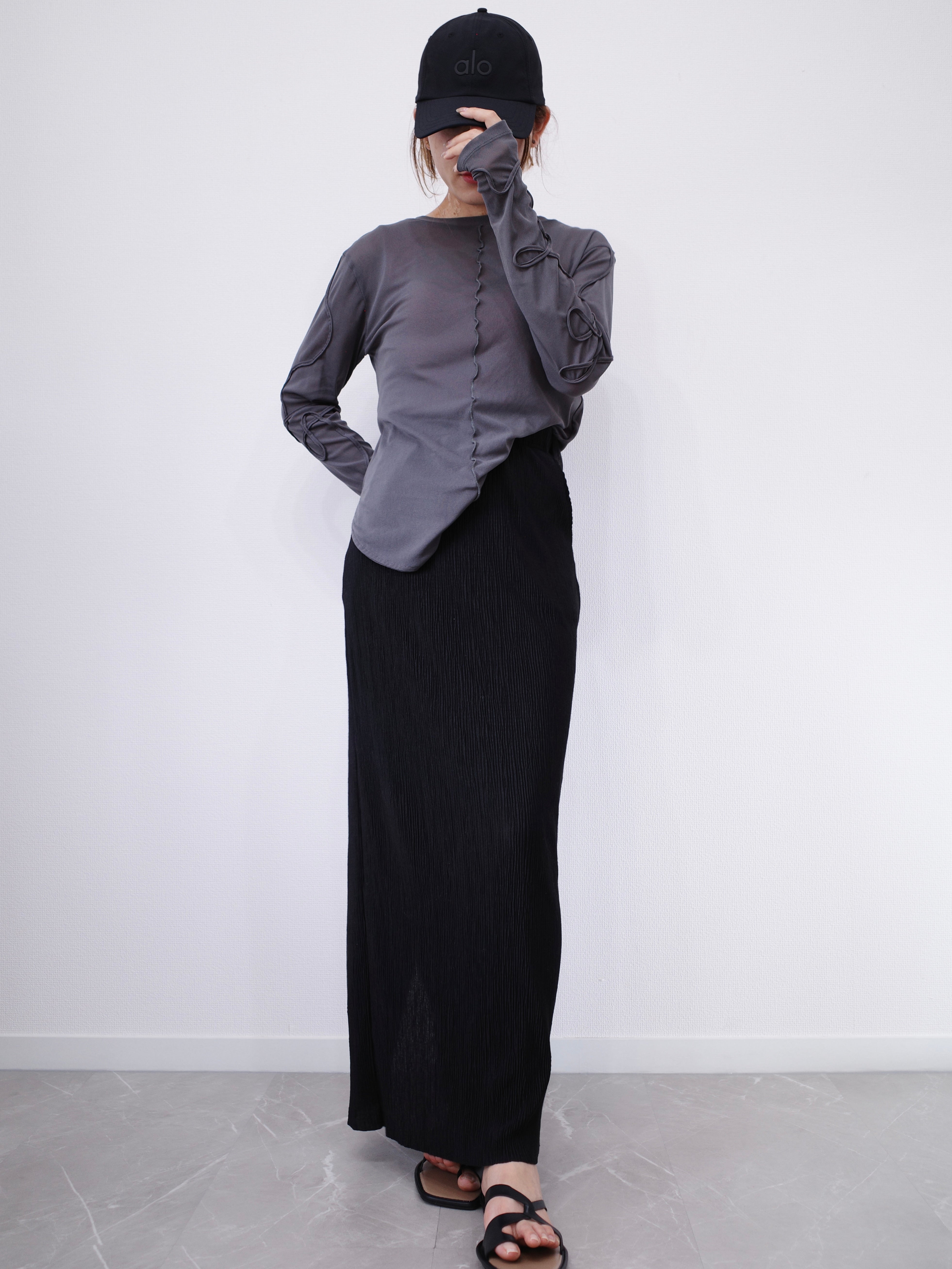 【SET】2WAY SHEER STITCH TOPS × LIGHT TEXTURE PENCIL SKIRT
