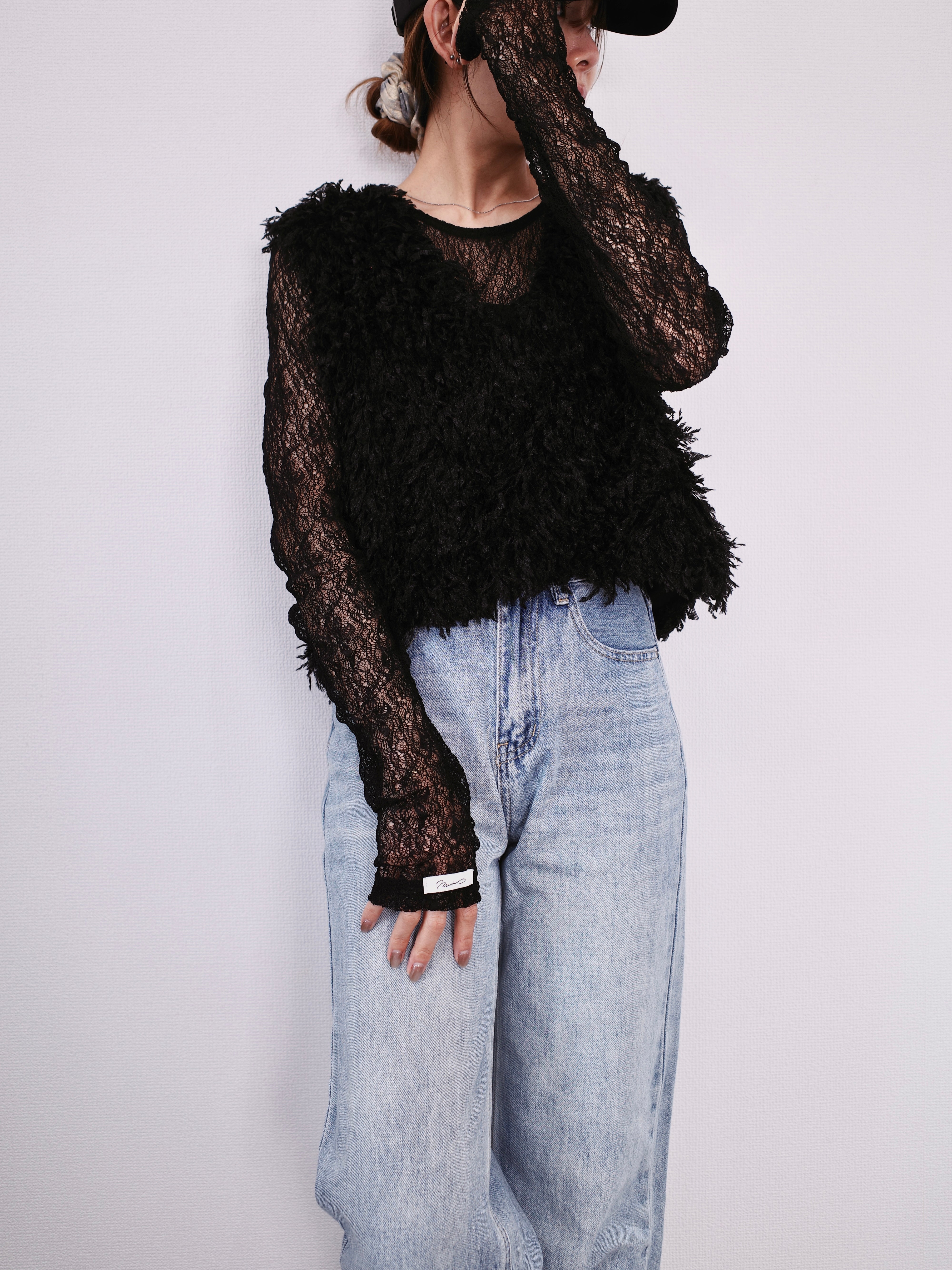 STRETCH LACE FIT TOP