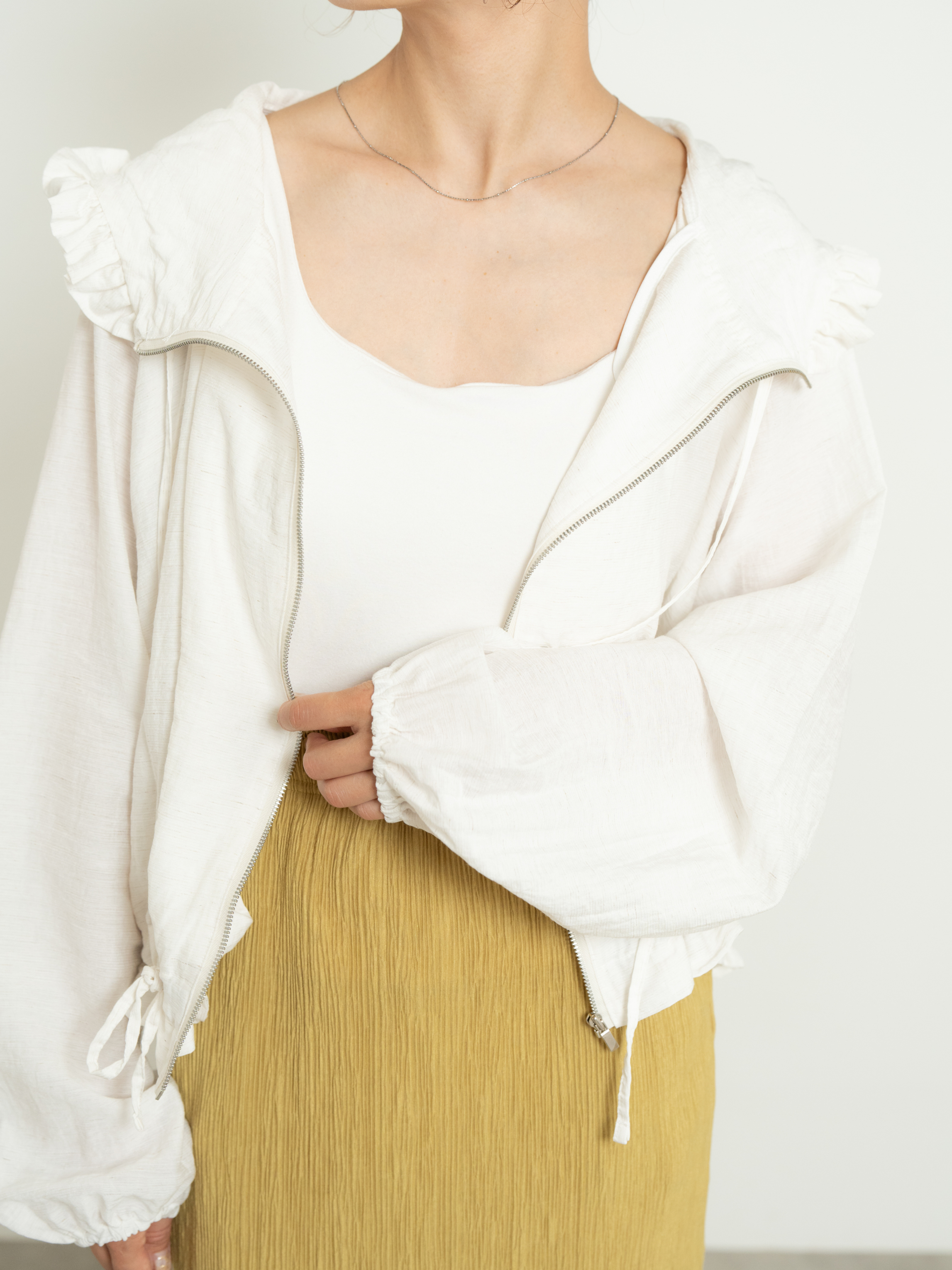 LIGHT LINEN ZIP JACKET