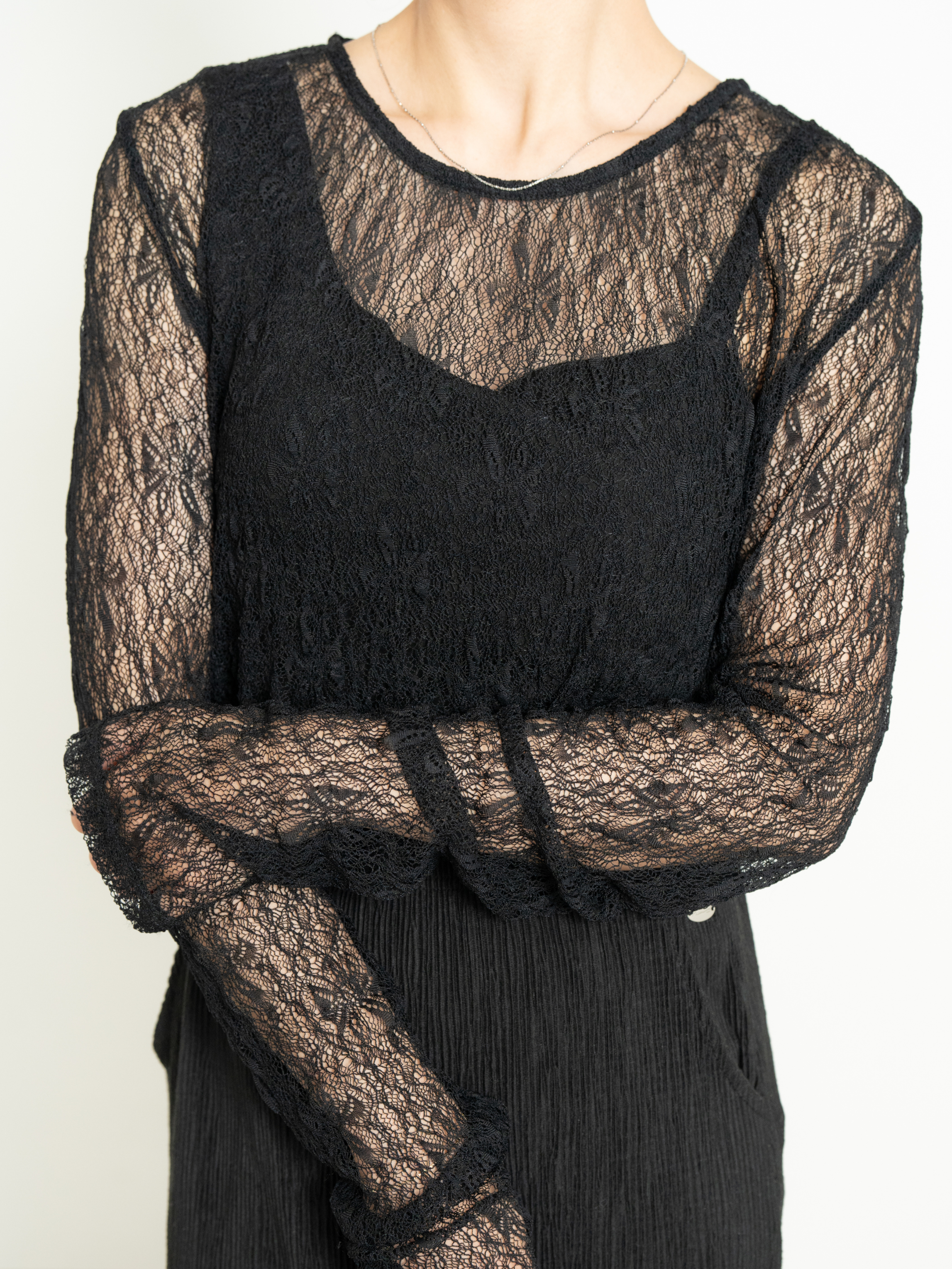 STRETCH LACE FIT TOP