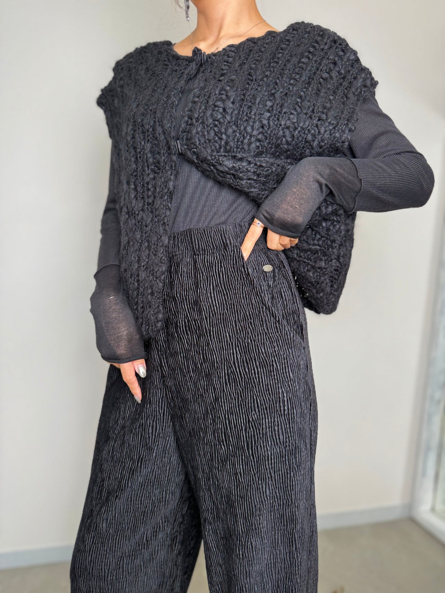 【NEW】ベロアライクストレートパンツ