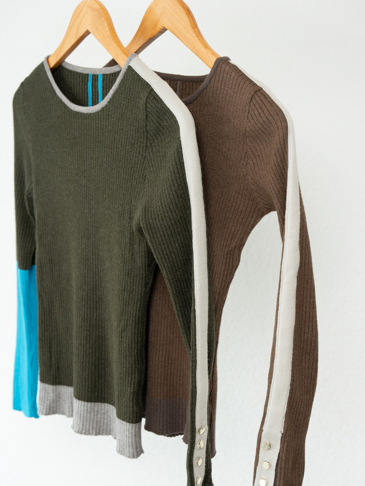 EN LINE ASYMMETRY RIB KNIT【10/9〜 再販】