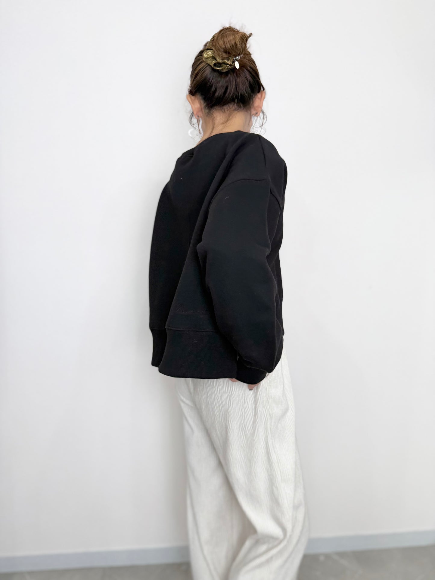 NEWI SILKY CURVE SWEAT