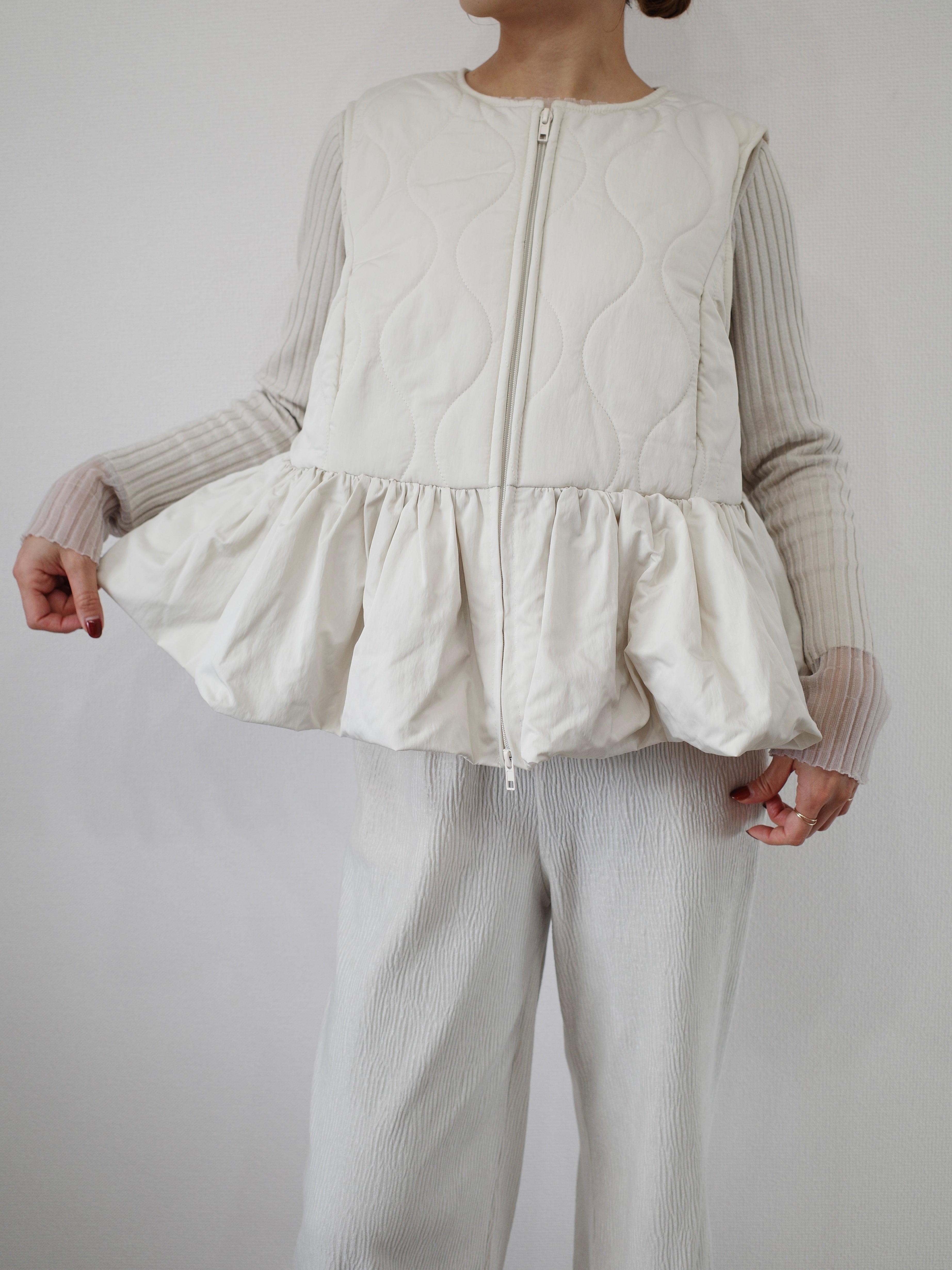 FRILL HEM QUILTING VEST