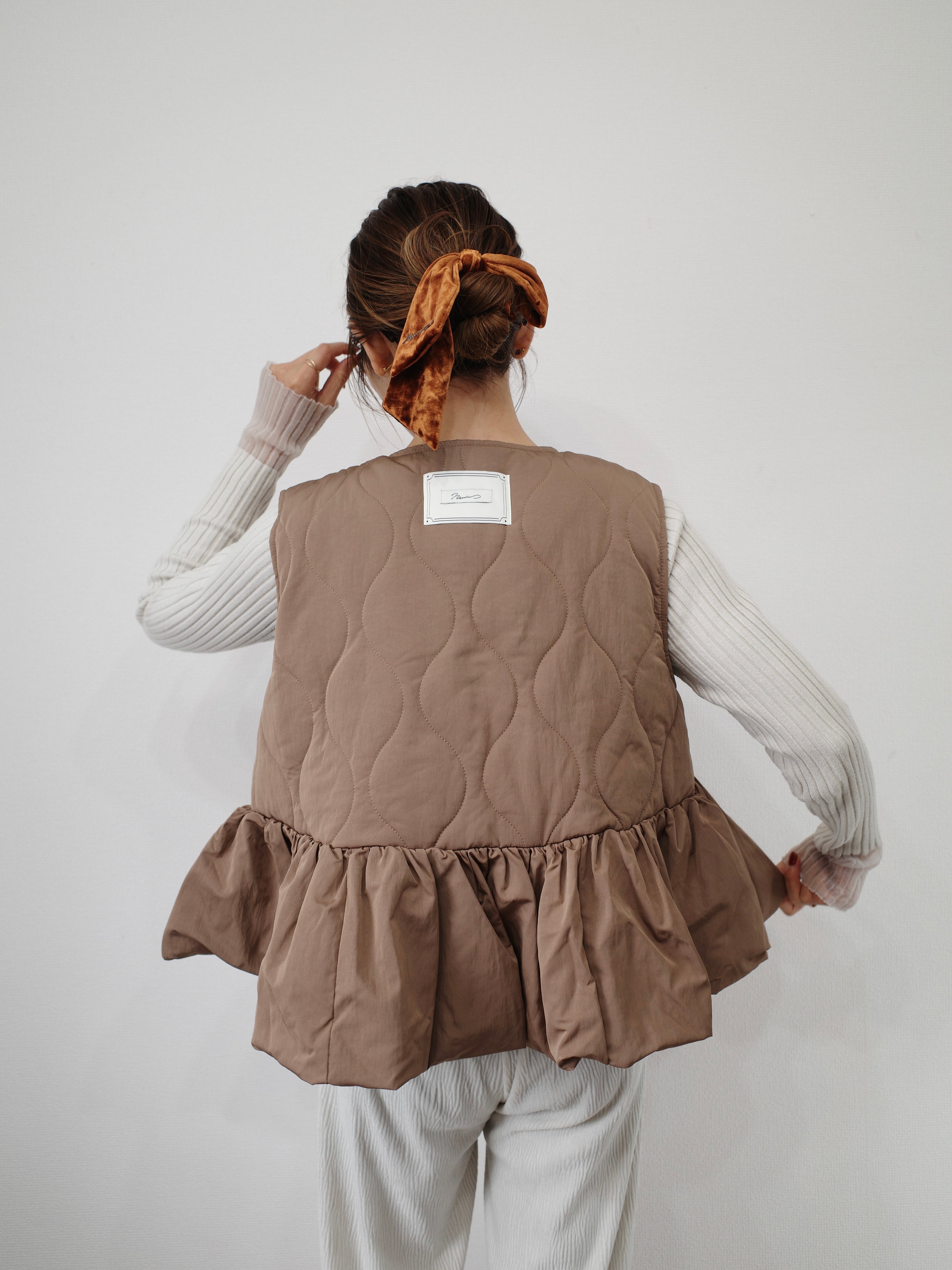 FRILL HEM QUILTING VEST