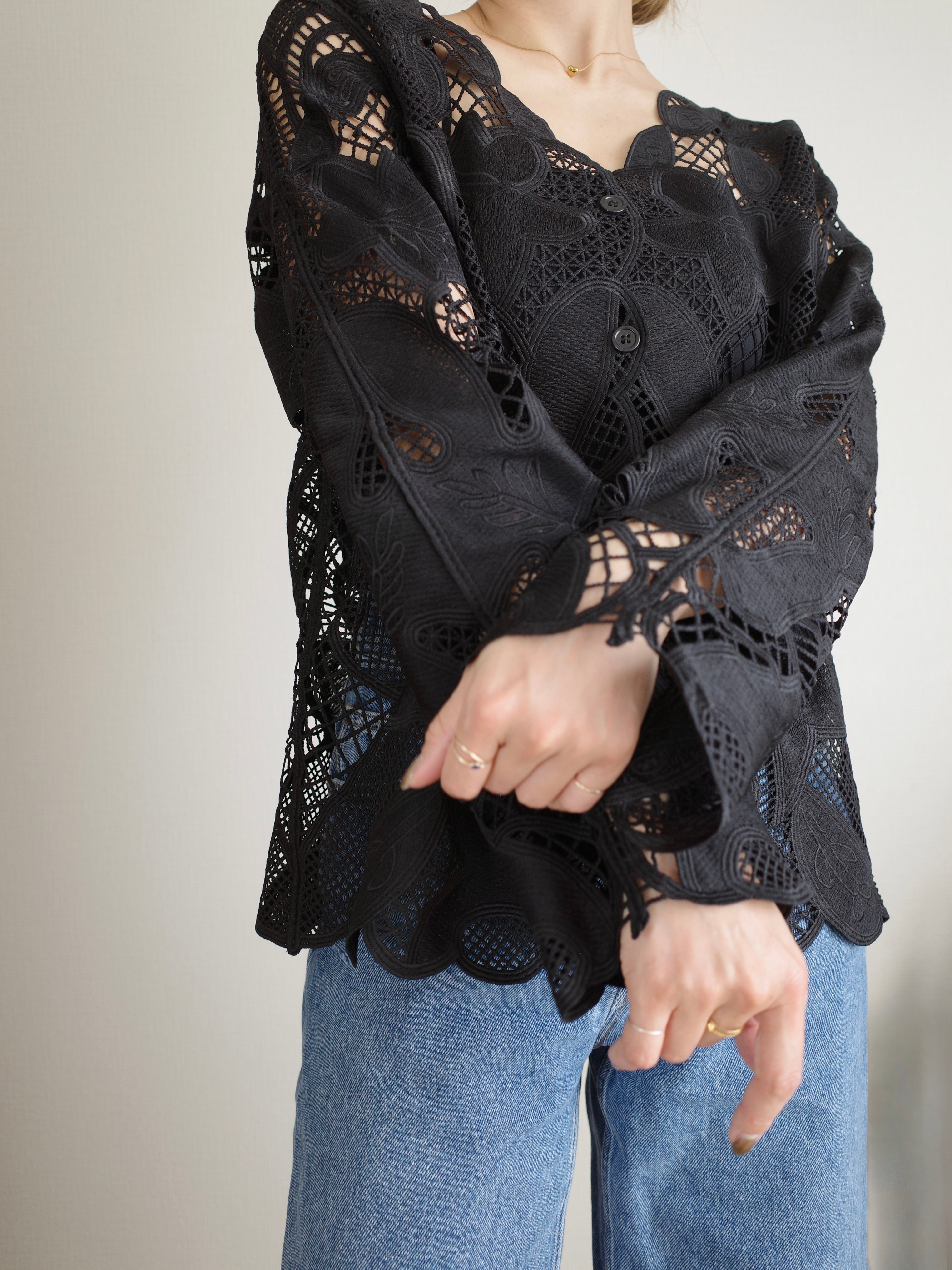 BLOOM LACE CARDIGAN
