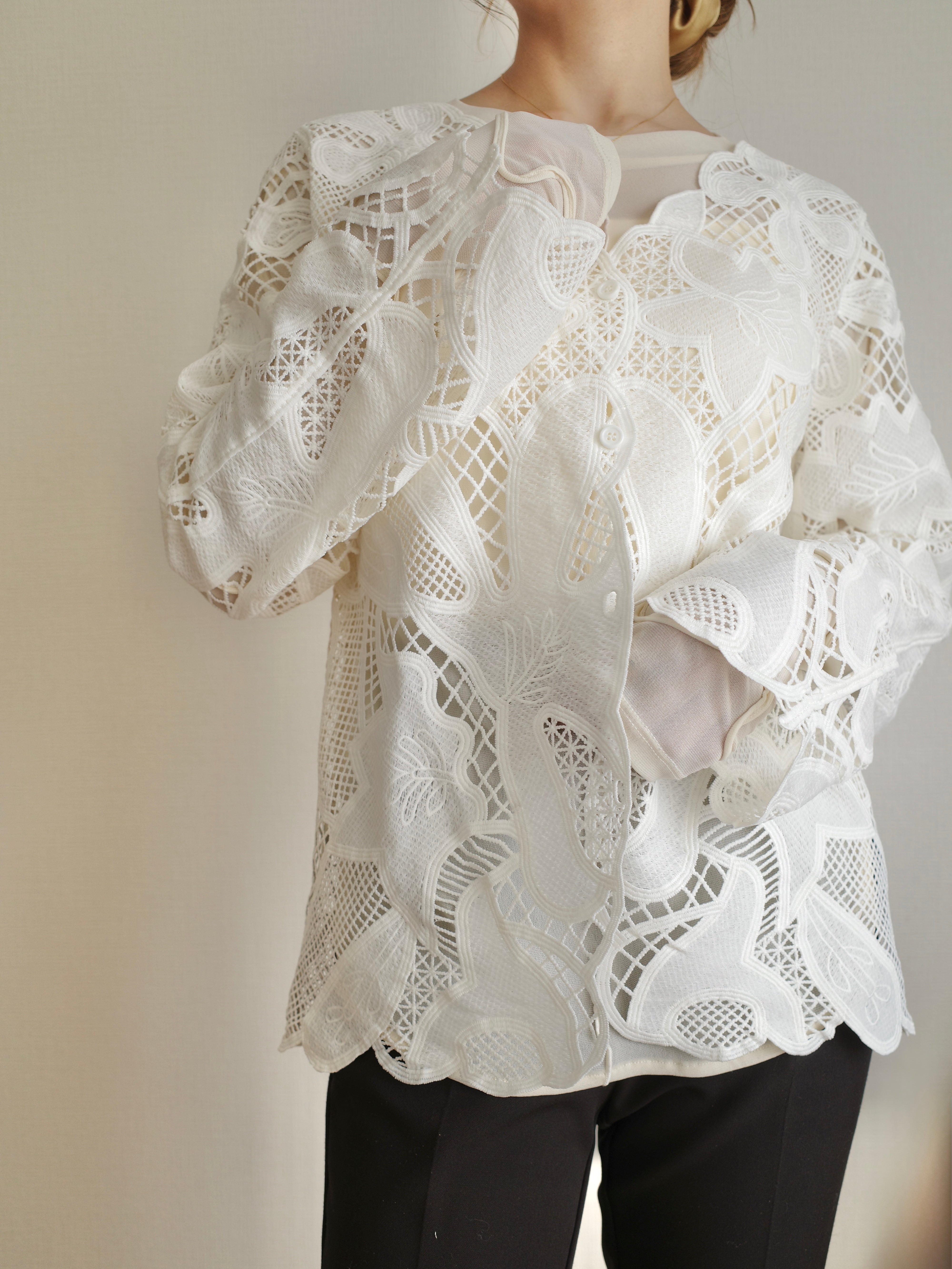BLOOM LACE CARDIGAN